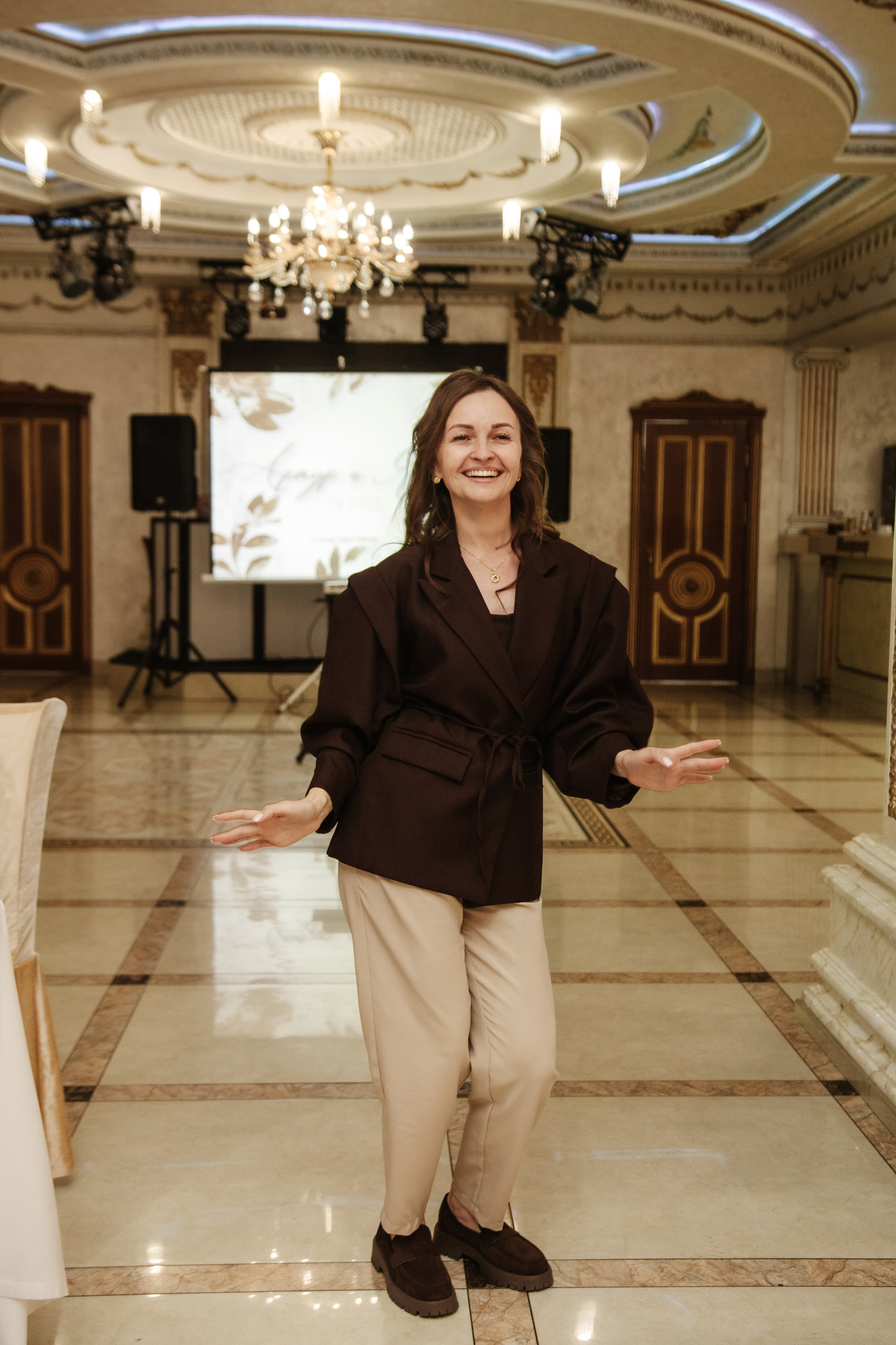 Яна и Артур банкетный зал «Император». Фотограф Новосибирск