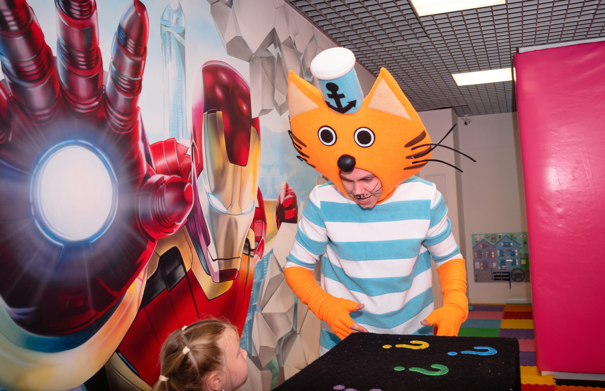 Фотографирует детский праздник в Сургуте/Нефтеюганске — весёлые моменты детей на дне рождения, яркие эмоции выпускников, динамичные кадры торжественных мероприятий.