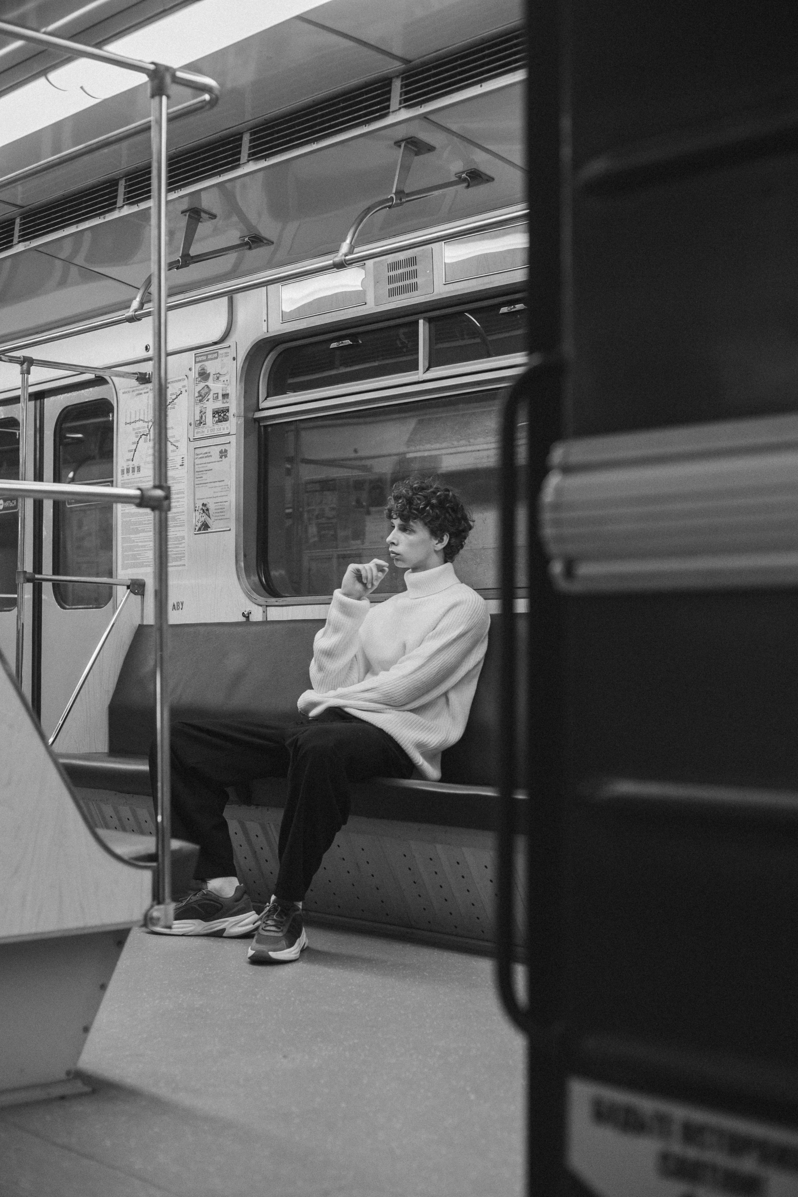 Иван в метро. Портретный фотограф в Минске