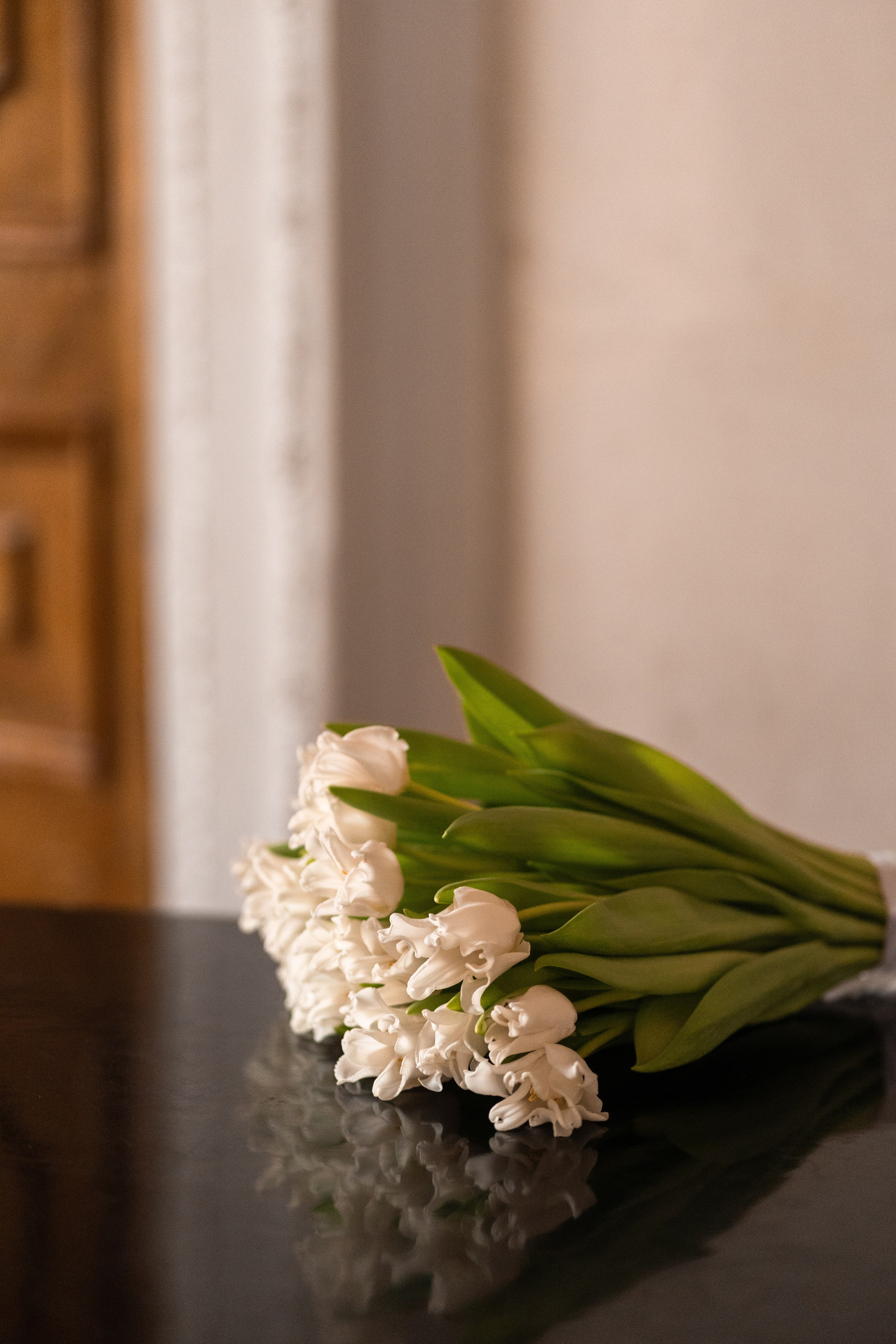 Свадебная фотосессия в Пушкинской библиотеке. Свадебный фотограф в Москве Анна Полушина