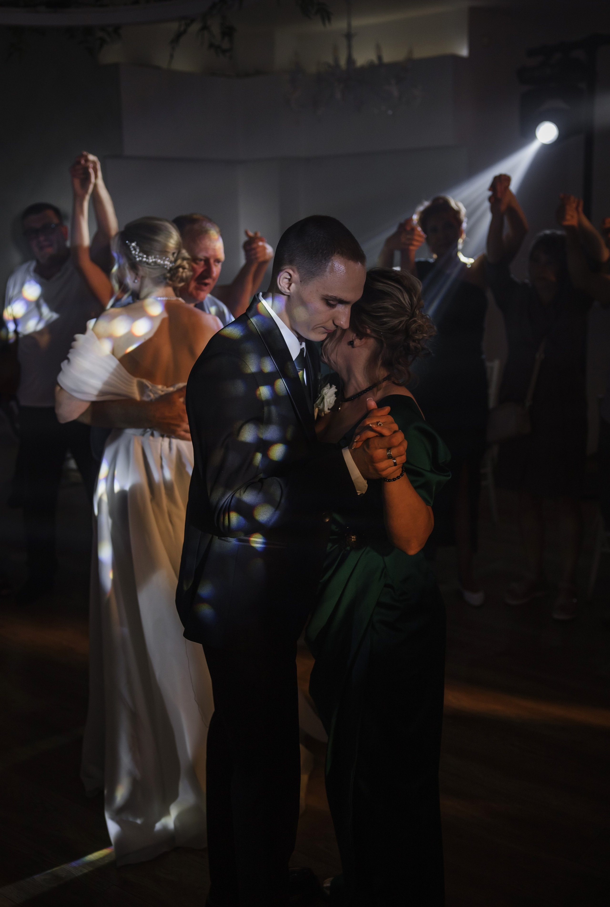 Виктор & Анастасия. Свадебный фотограф в Новосибирске Анжелика Шамсутдинова