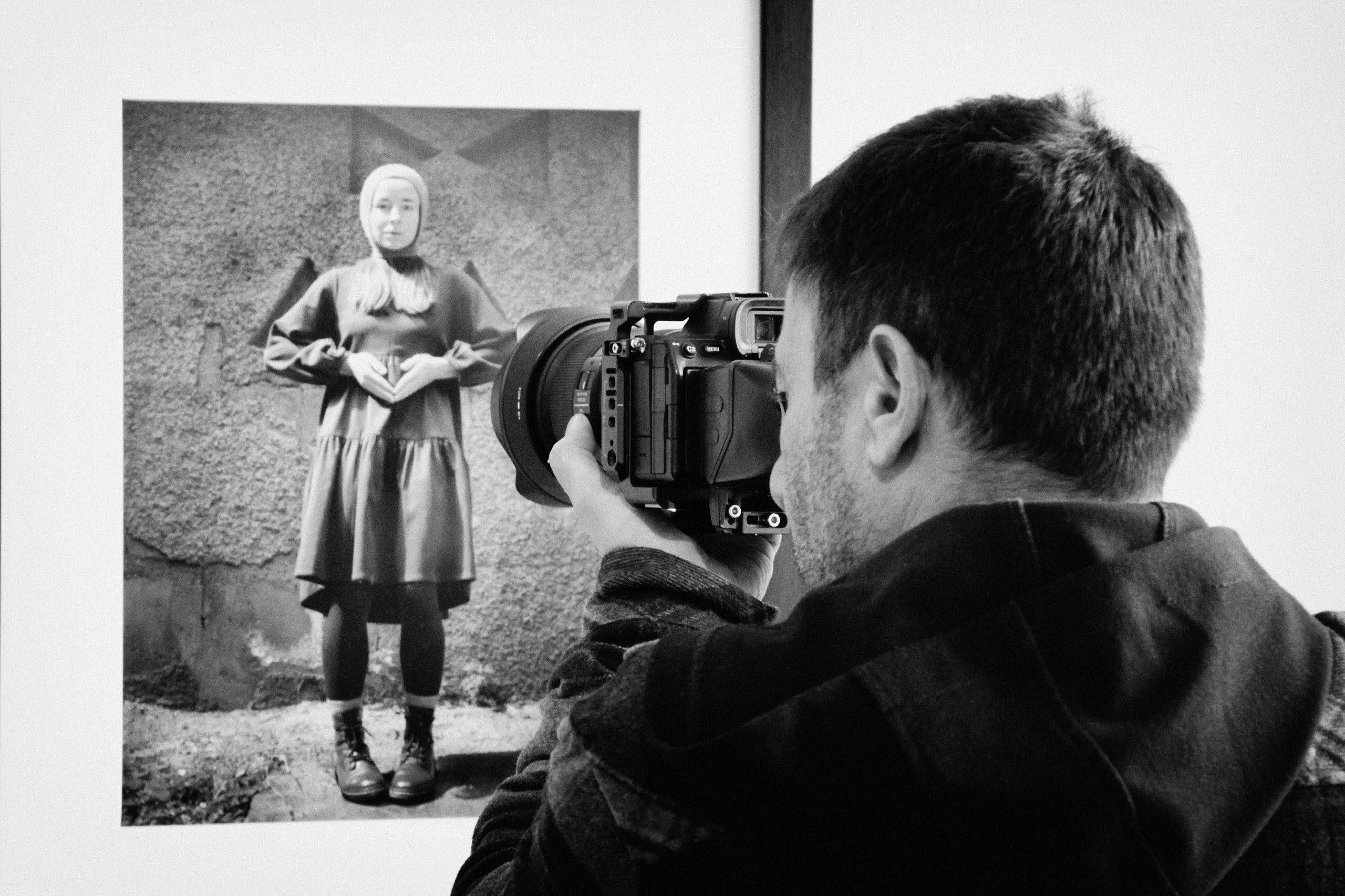 Выставка в г. Гюмри, Армения. Фоторепортаж  Д. Несмелова. Арт-фотограф Ксения Якутович