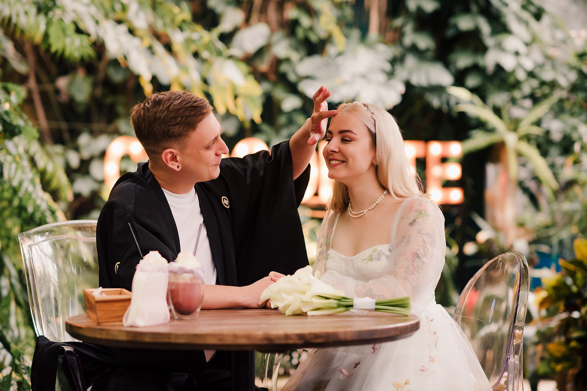 Настя и Артем. Секретный сад. Семейный и Свадебный фотограф. Санкт-Петербург. Пушкин