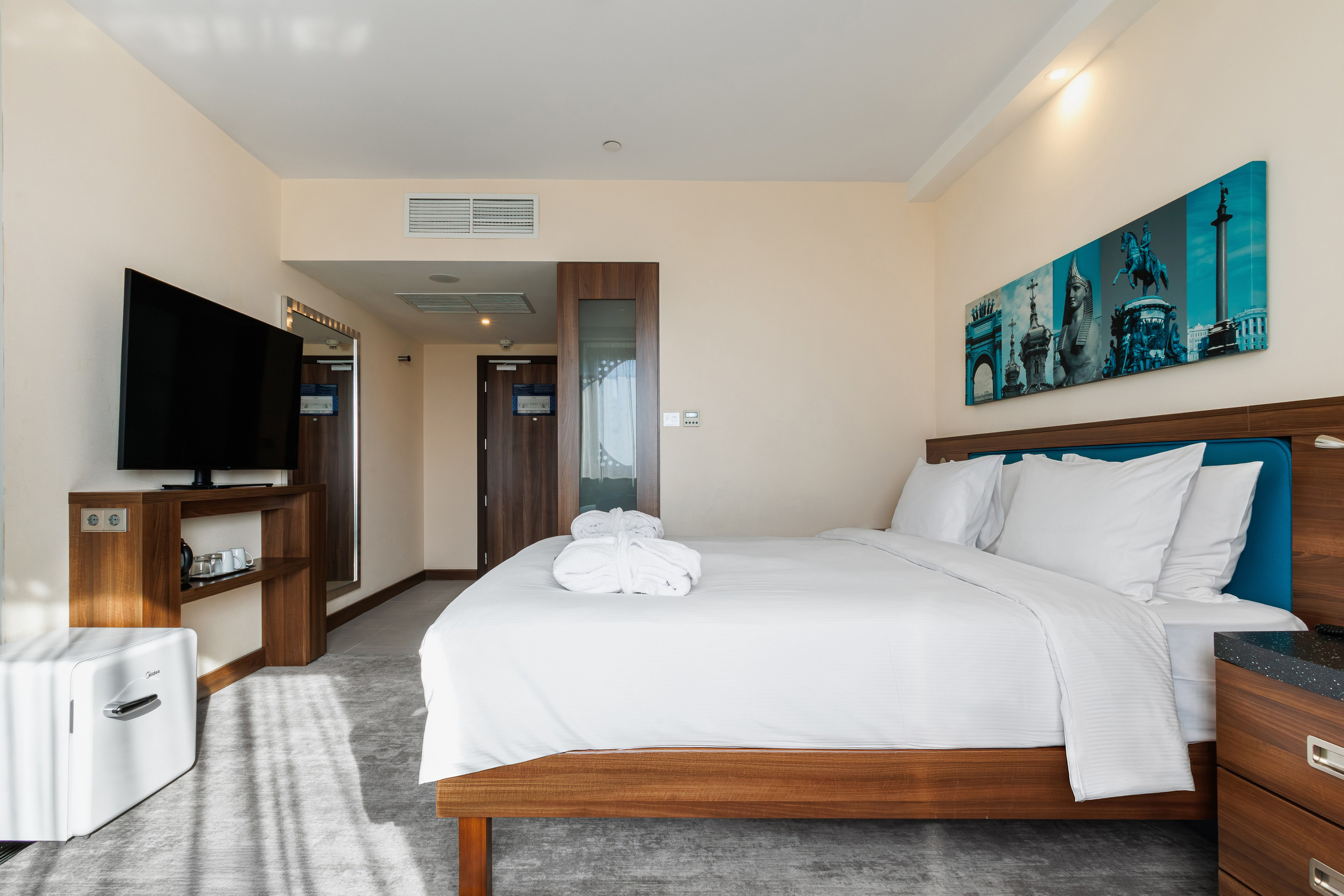 Hampton by Hilton Saint Petersburg ExpoForum 3*. Коммерческий фотограф в Санкт-Петербурге | Фуд, интерьерная и рекламная съемка | Влад Жолудев