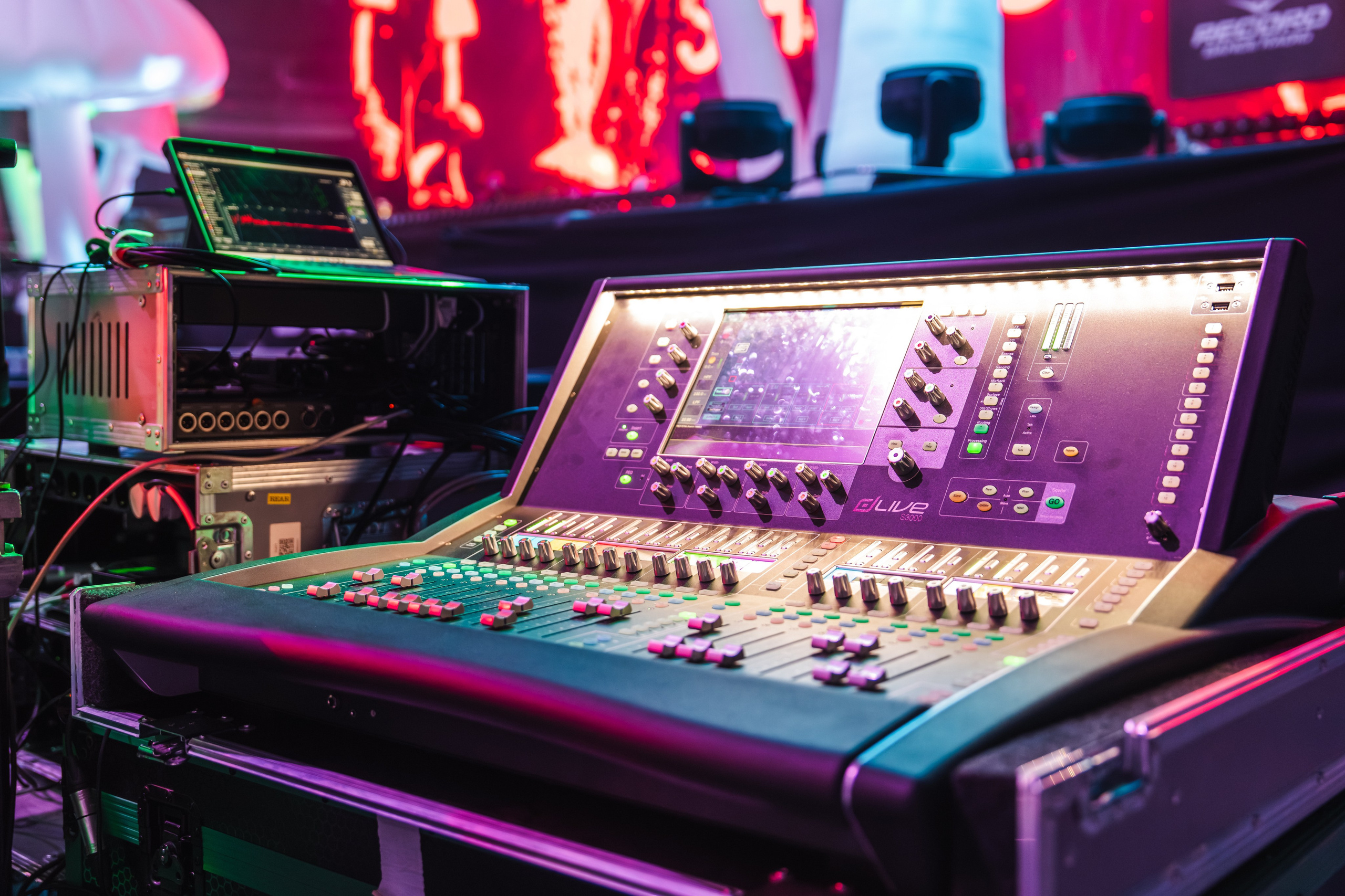 БЕЛАЯ 2025. Святослав Буньков | фотограф