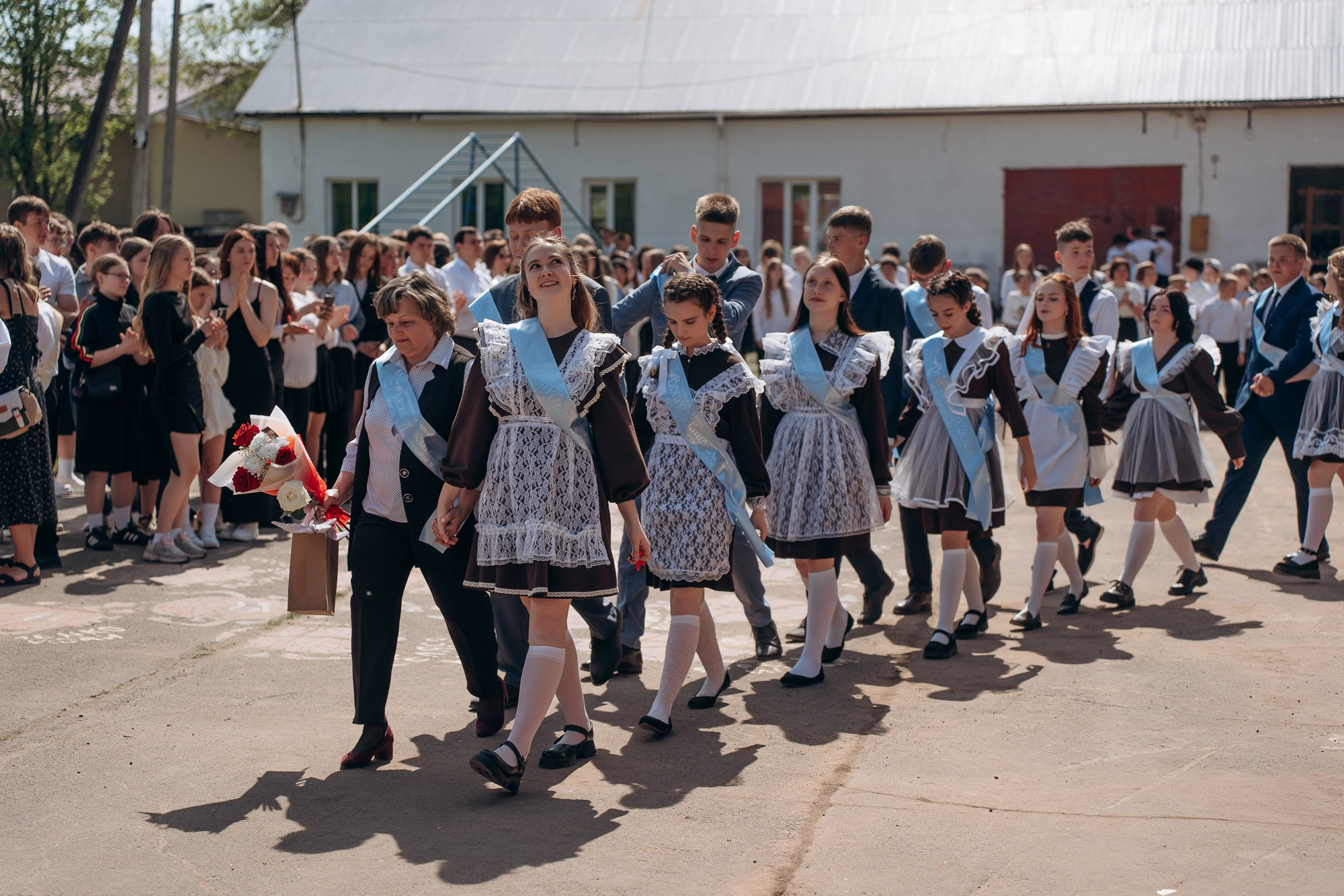 Последний звонок, 11 класс. Свадебный и репортажный фотограф в Ярославле Евгений Сальников