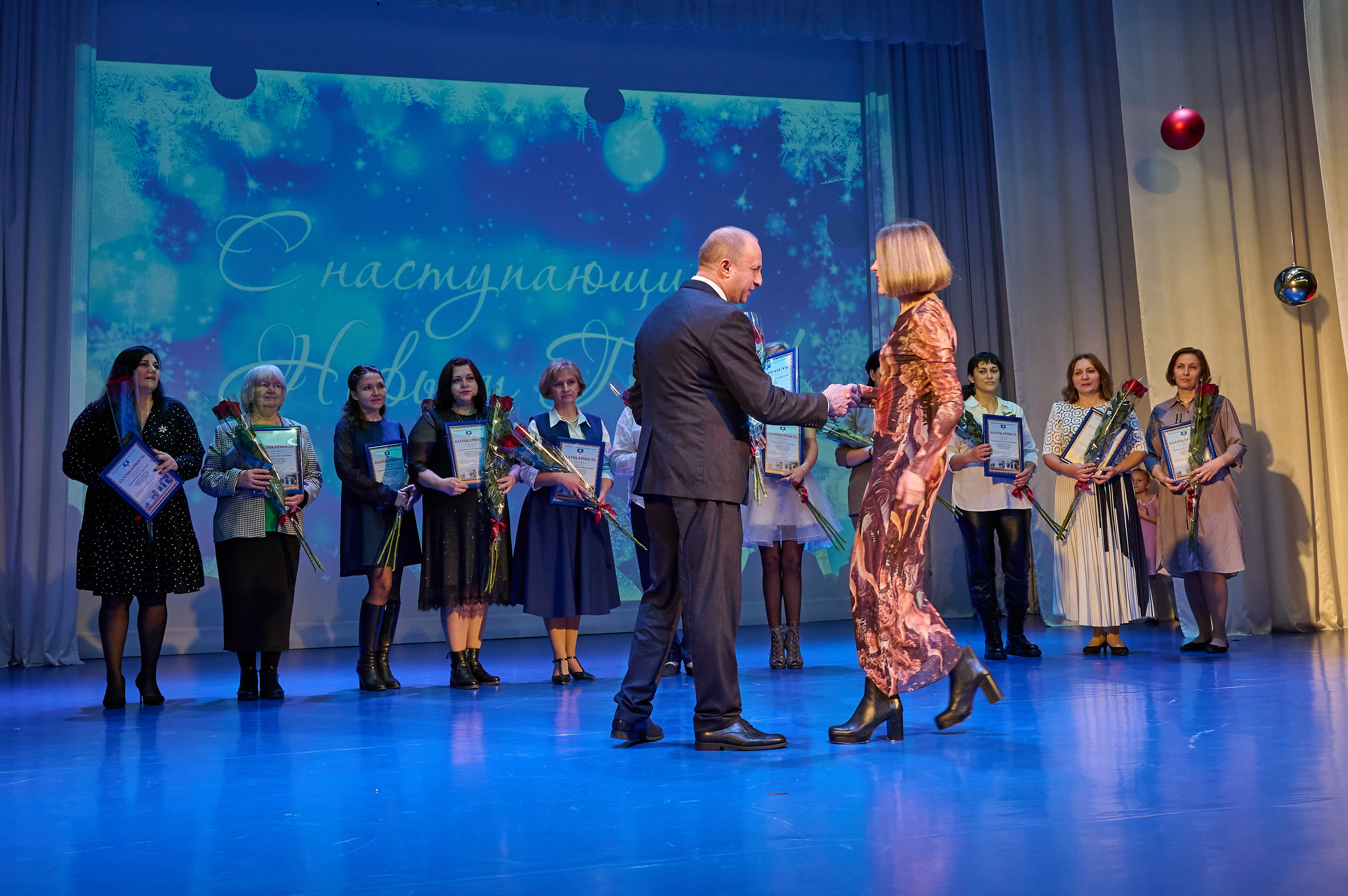 Концерт в ДК Марьина роща. Жизнь курорта Кабардинка в фотографиях