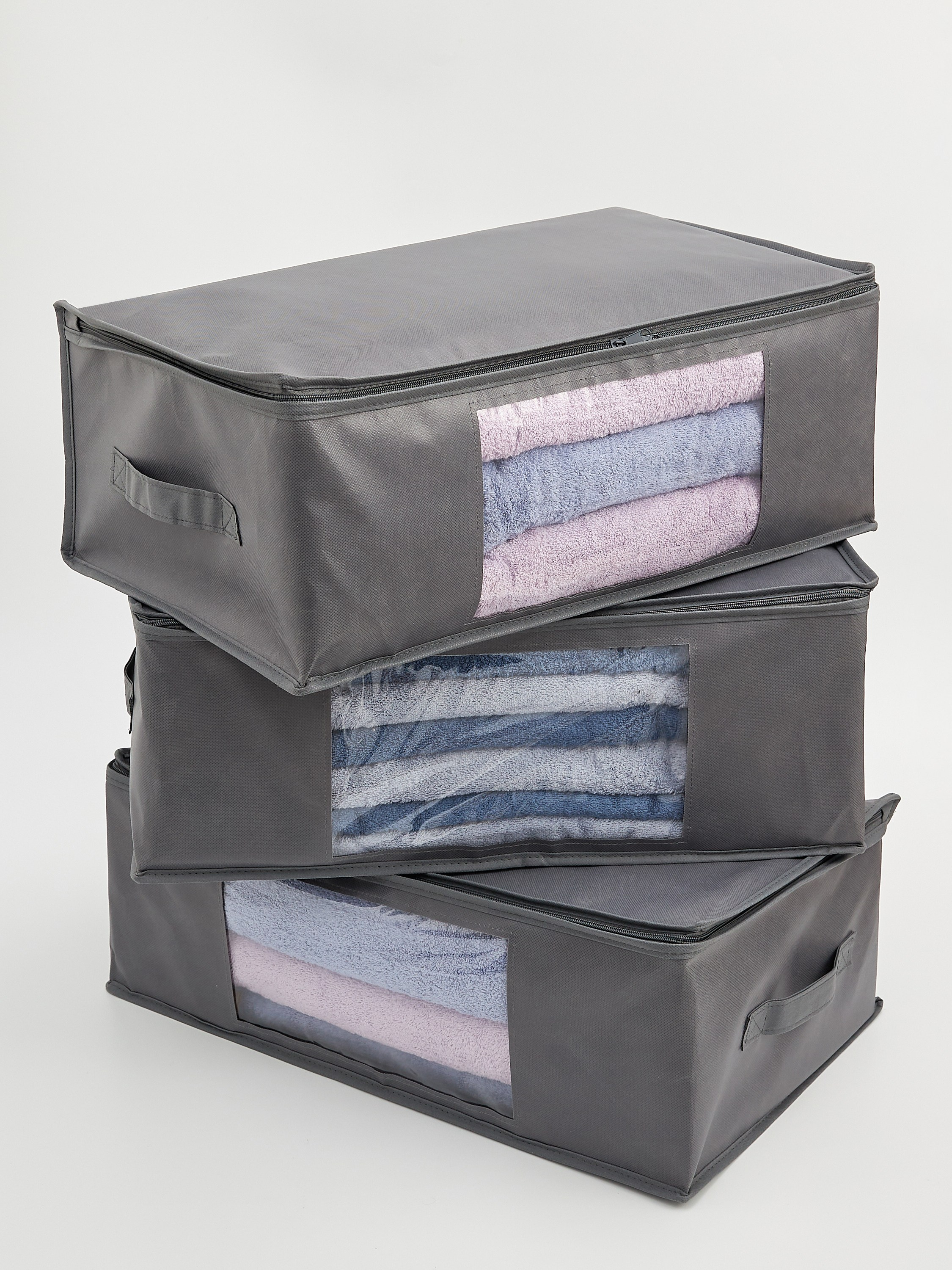 Фотосъемка кофров для хранения одежды для маркетплейсов. Алексей Темнов — фотограф в Пятигорске