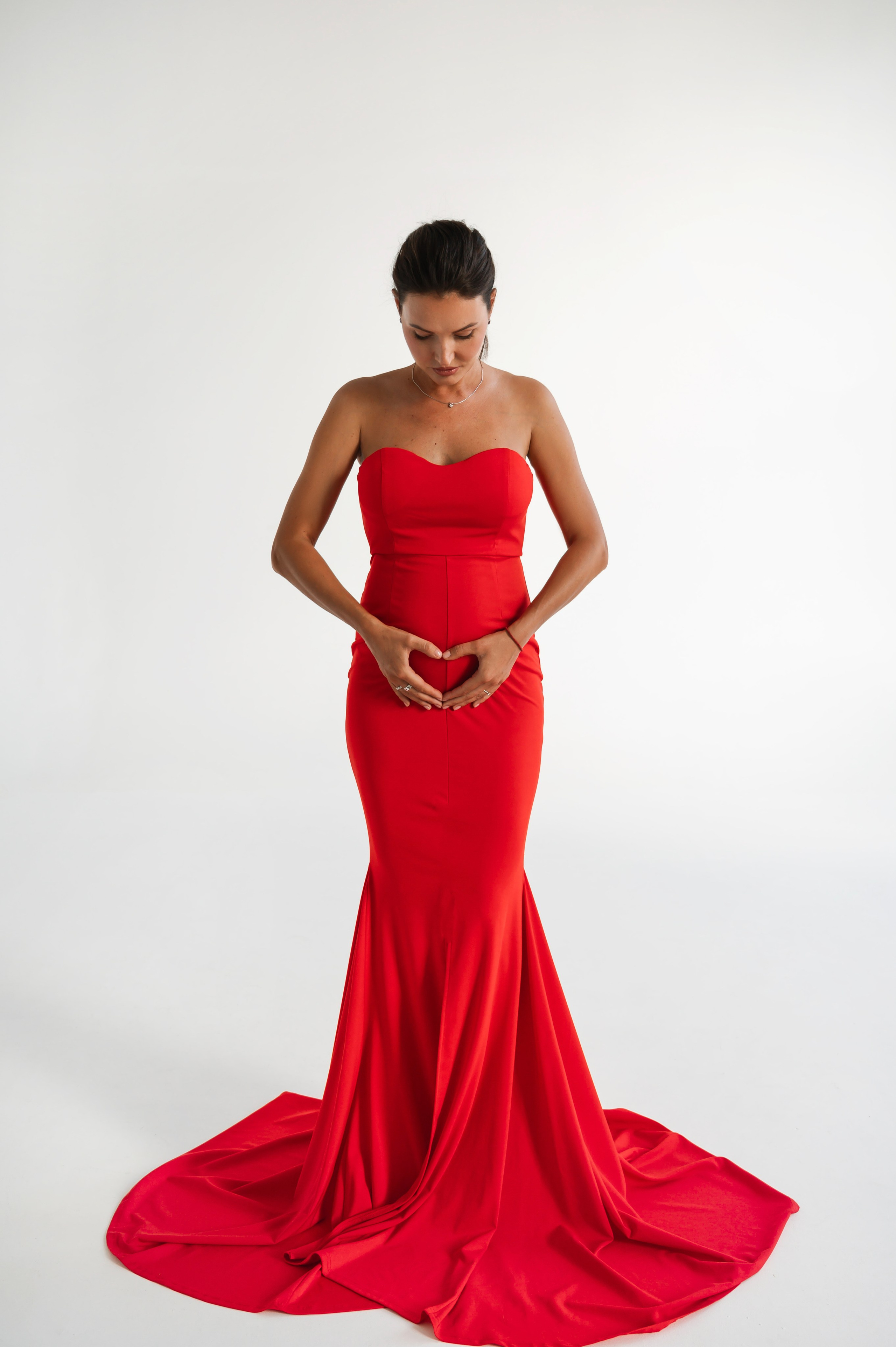 Профессиональный семейный и беременный фотограф в Санкт-Петербурге — Маргарита Иванова. Индивидуальные фотосессии под ключ: от образа до гот. Профессиональный фотограф беременности в СПБ. Стильные фотосессии беременности в стиле минимализм и классическая фотография