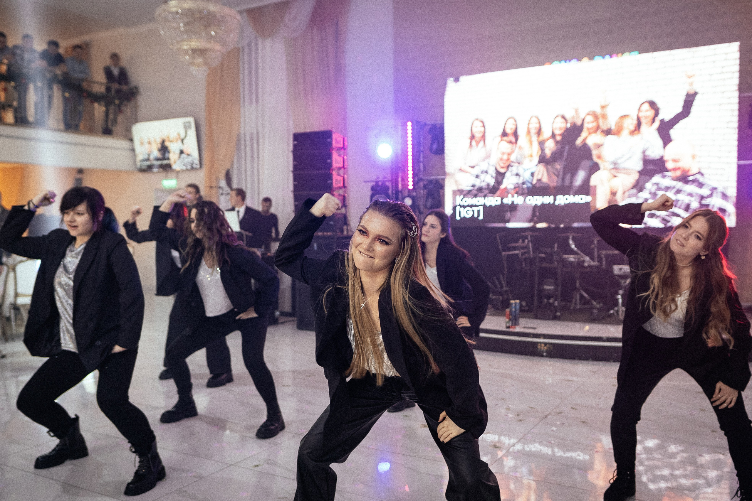 Новогодний корпоратив. Репортажный фотограф в Новосибирске. Алексей Гриценко