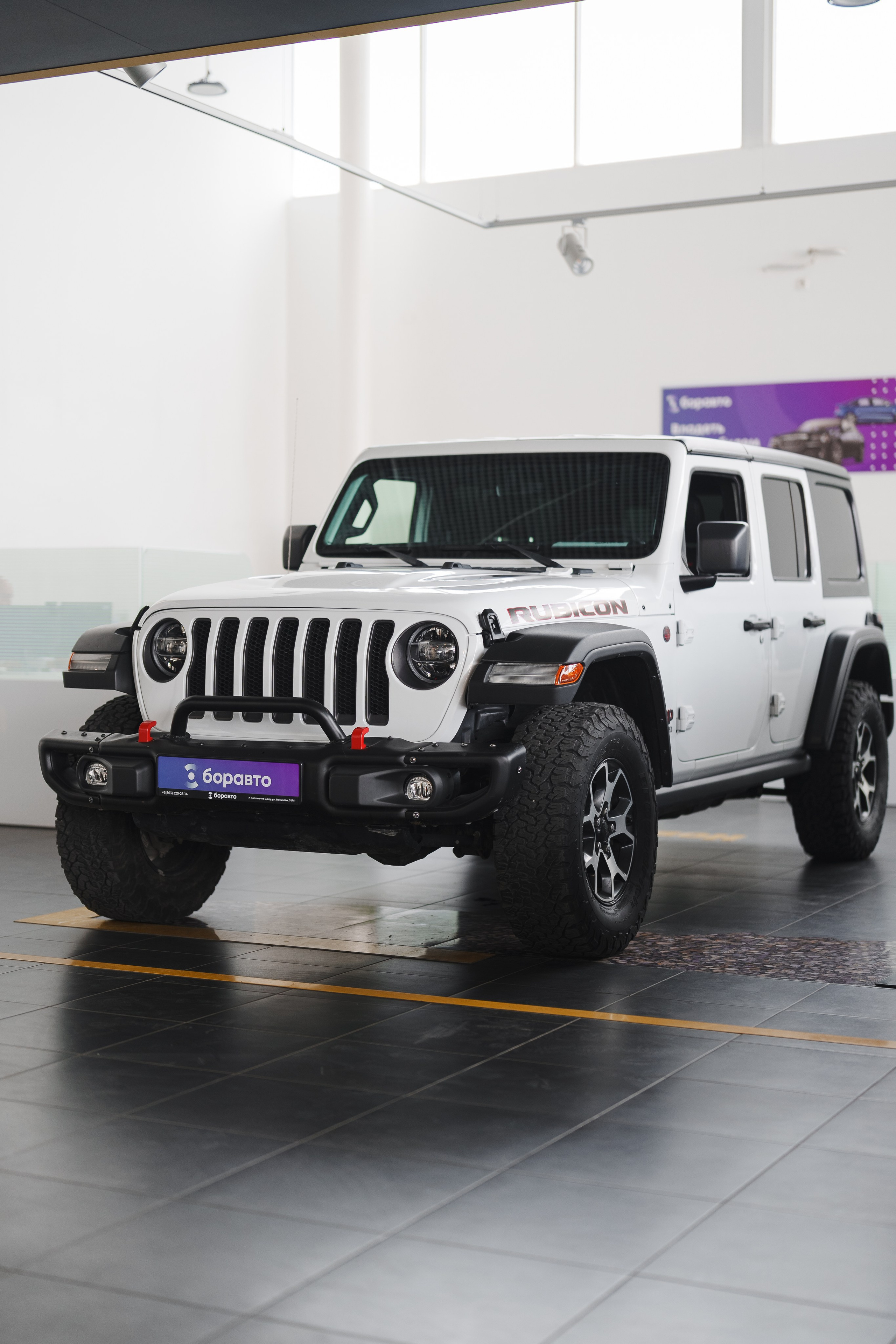 Автосалон «Боравто». Фотограф Олег Сотник