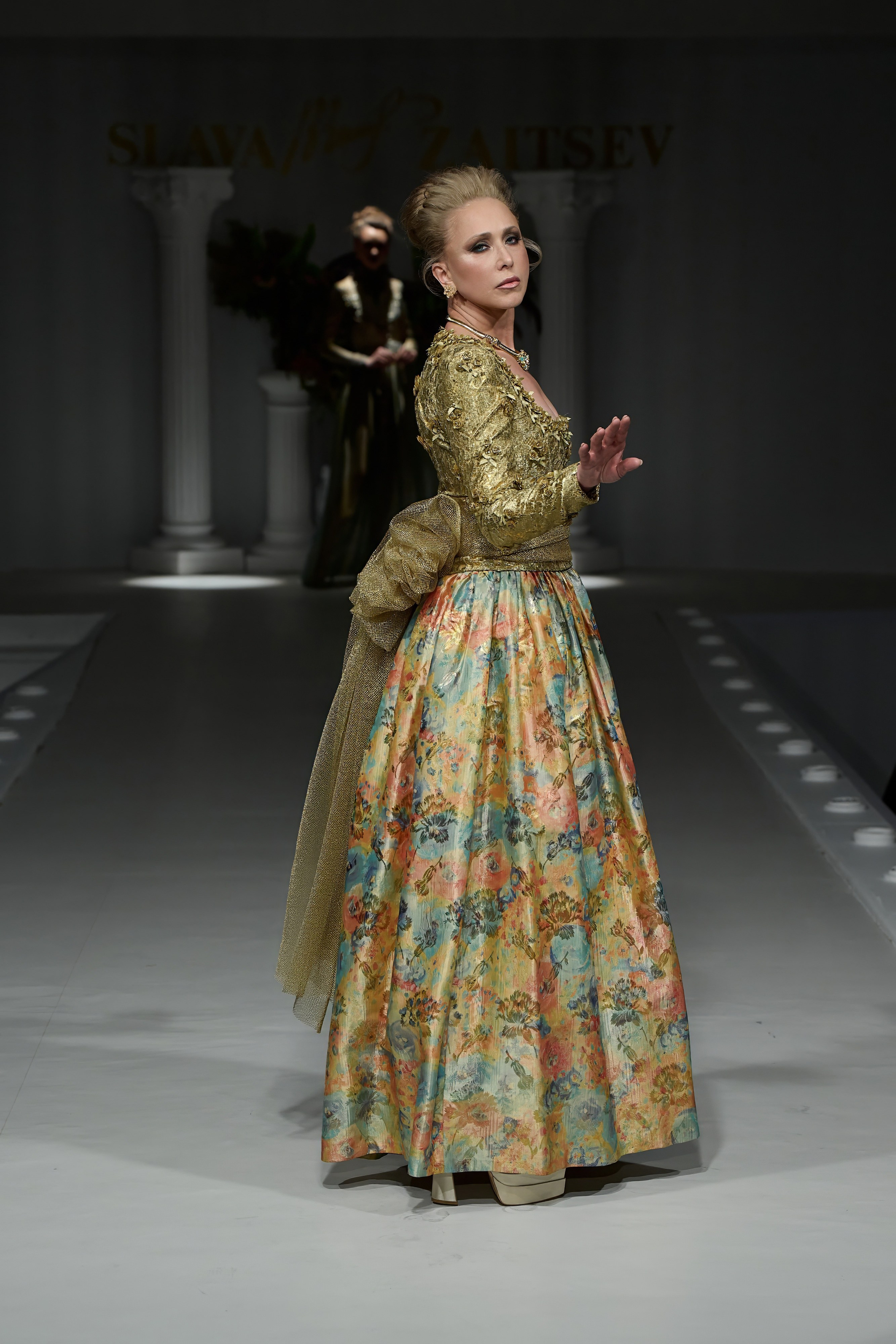 Slava&Yegor Zaitsevs. Показ-спектакль «Воспоминание». 21 июня 2025. Дима Бабушкин. Фотограф. Подиум. Репортаж. Творчество. Дорого