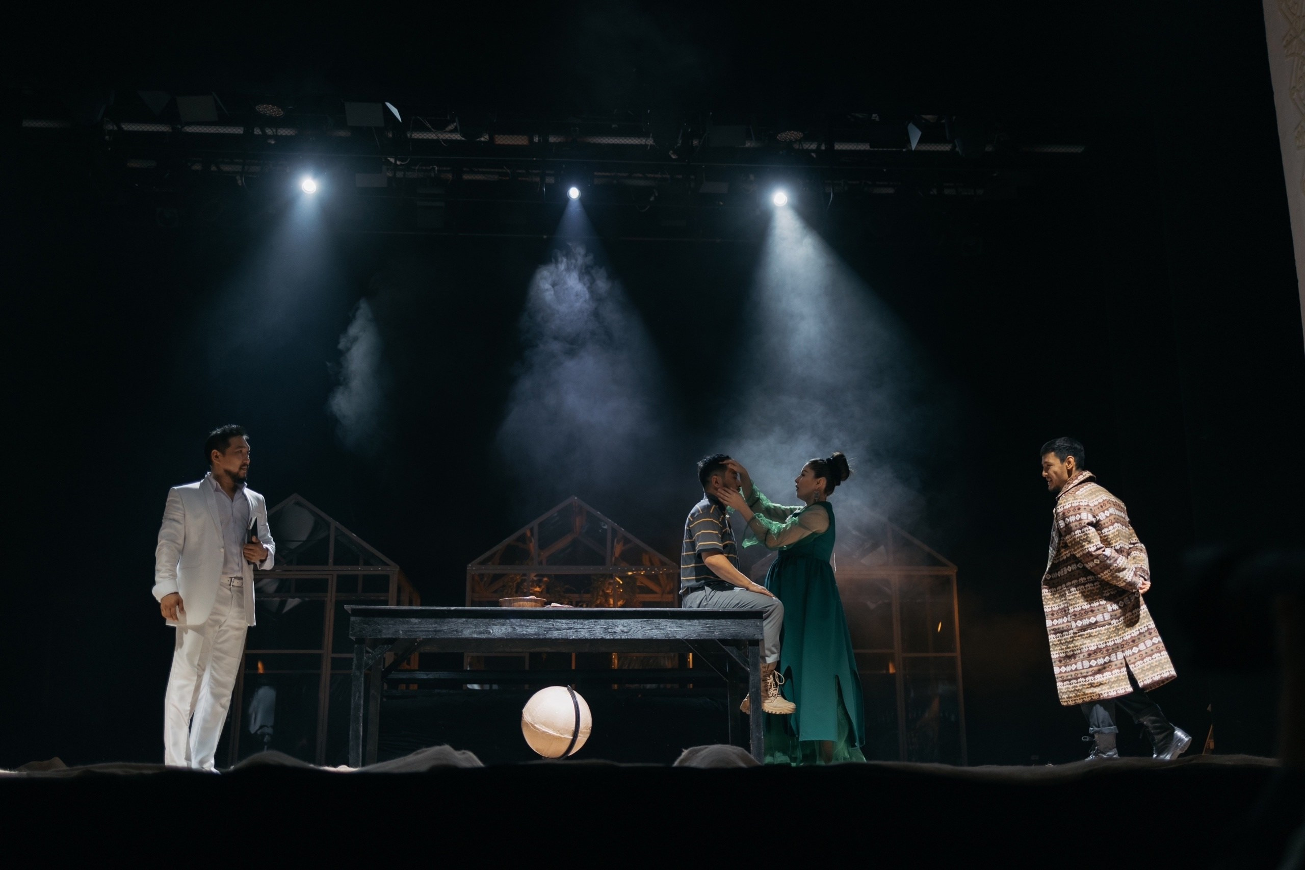 Макондо по мотивам романа Г. Маркеса «Сто лет одиночества». Режиссёр Даниил Филиппович