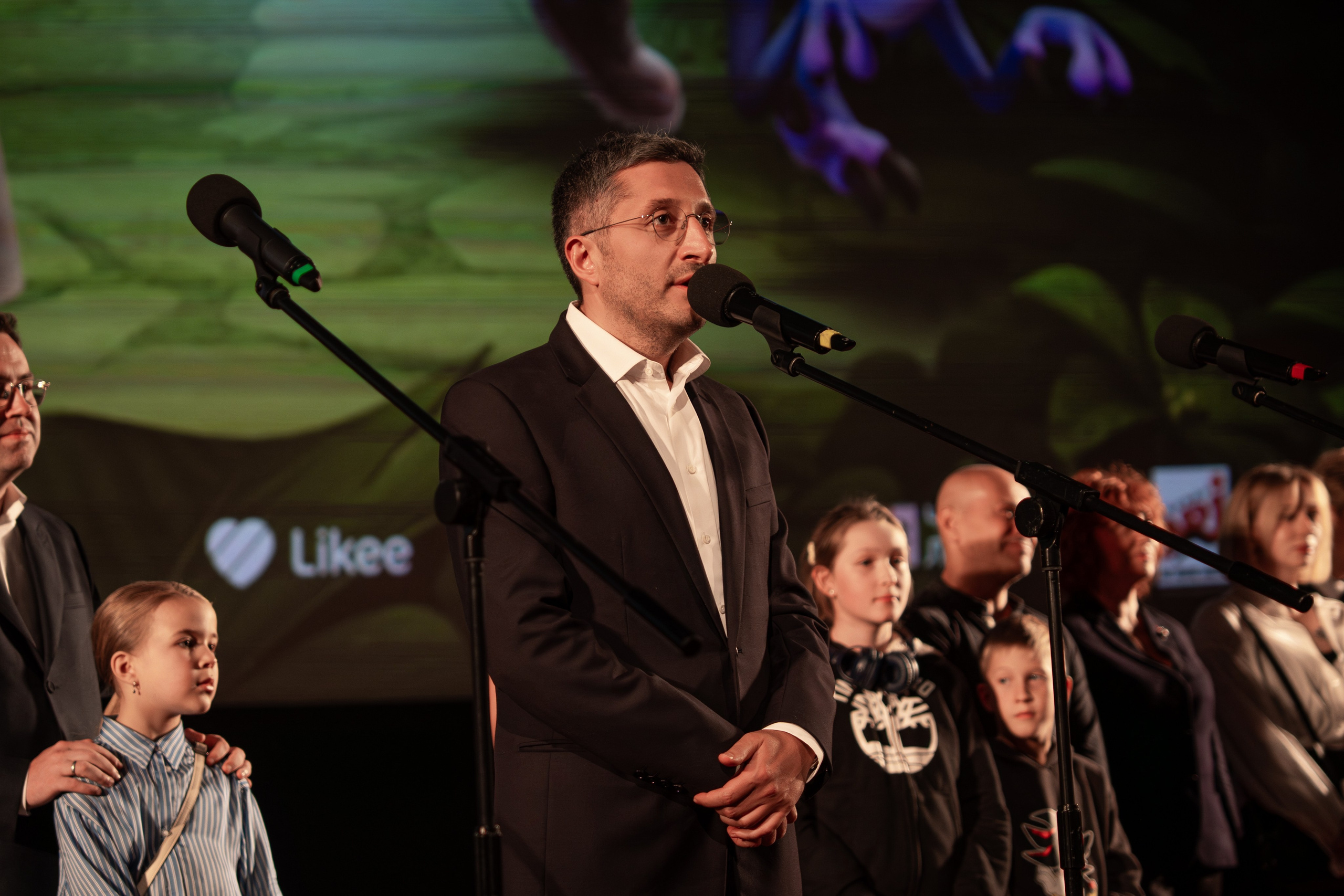 Премьера: Доктор Динозавров. Илья Варин — Фотограф Москва, Тверь