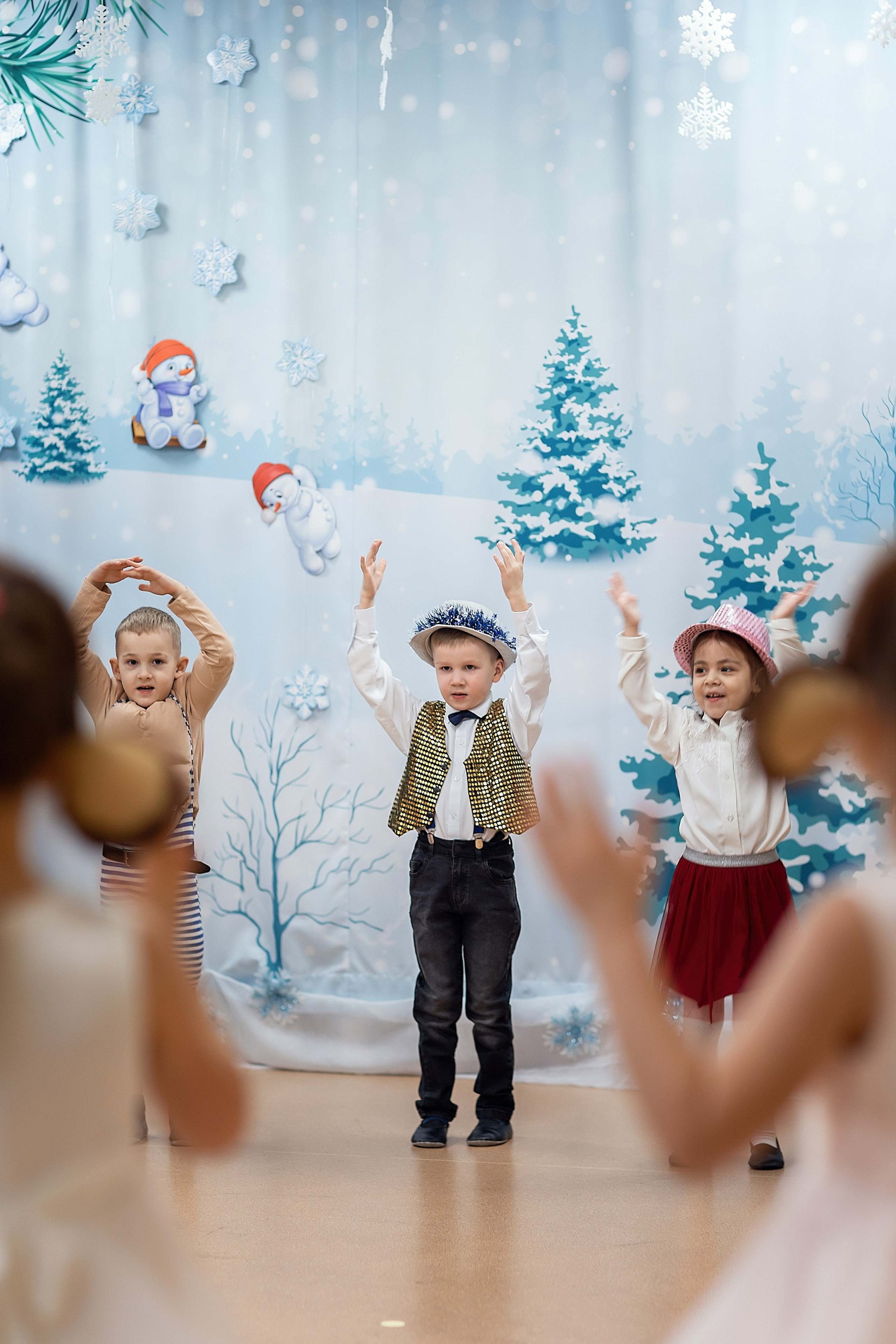 Утренник_"Веселый балаганчик» 2024. Семейный фотограф в Санкт-Петербурге