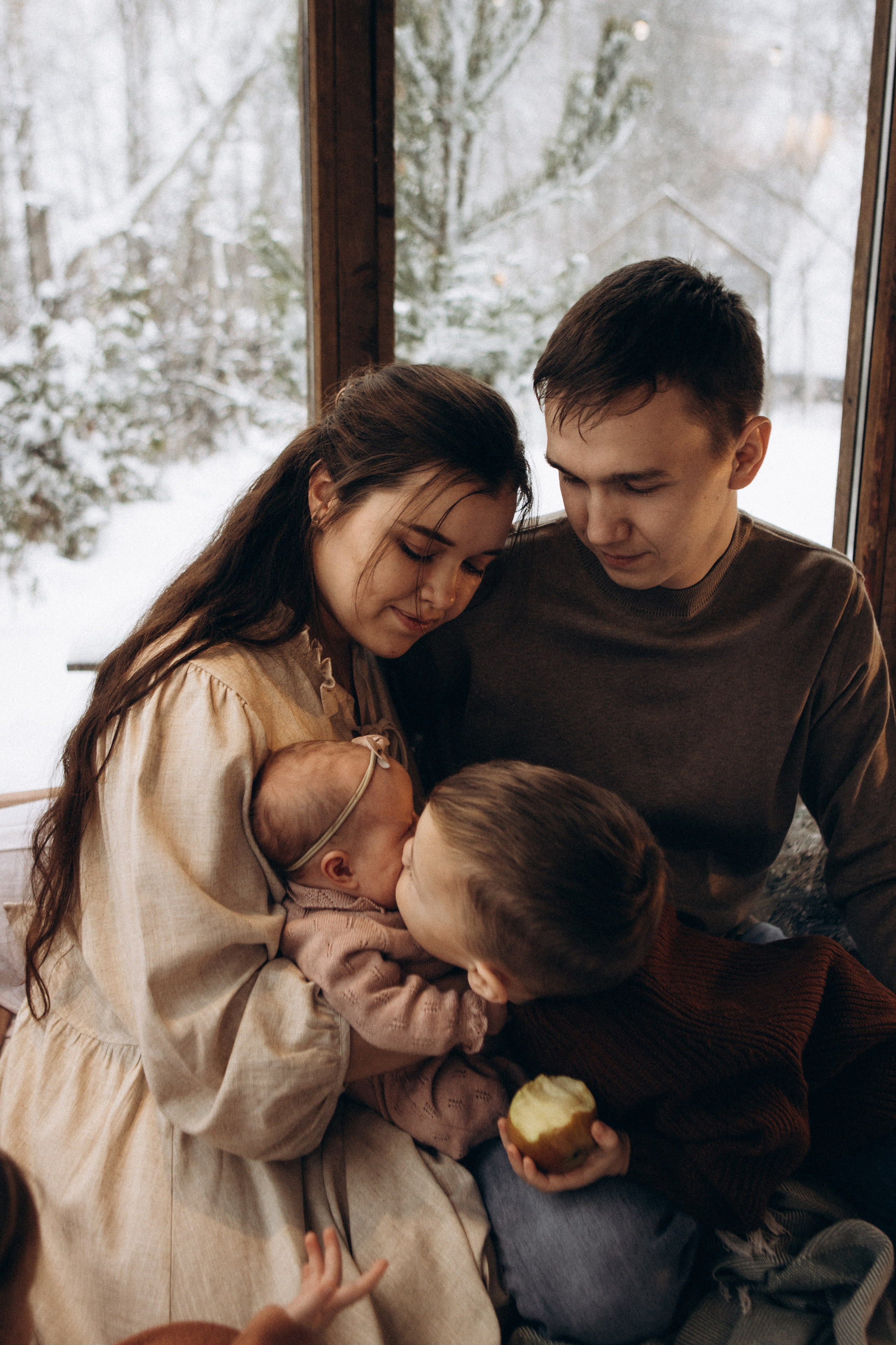 Леша, Ксюша, Мирон, Оливия и Тася