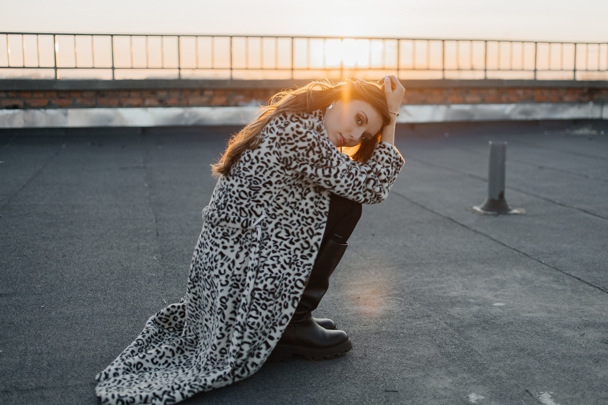 Катя на крыше. Фотограф Нестратенко Станислав г. Шилка, г. Чита
