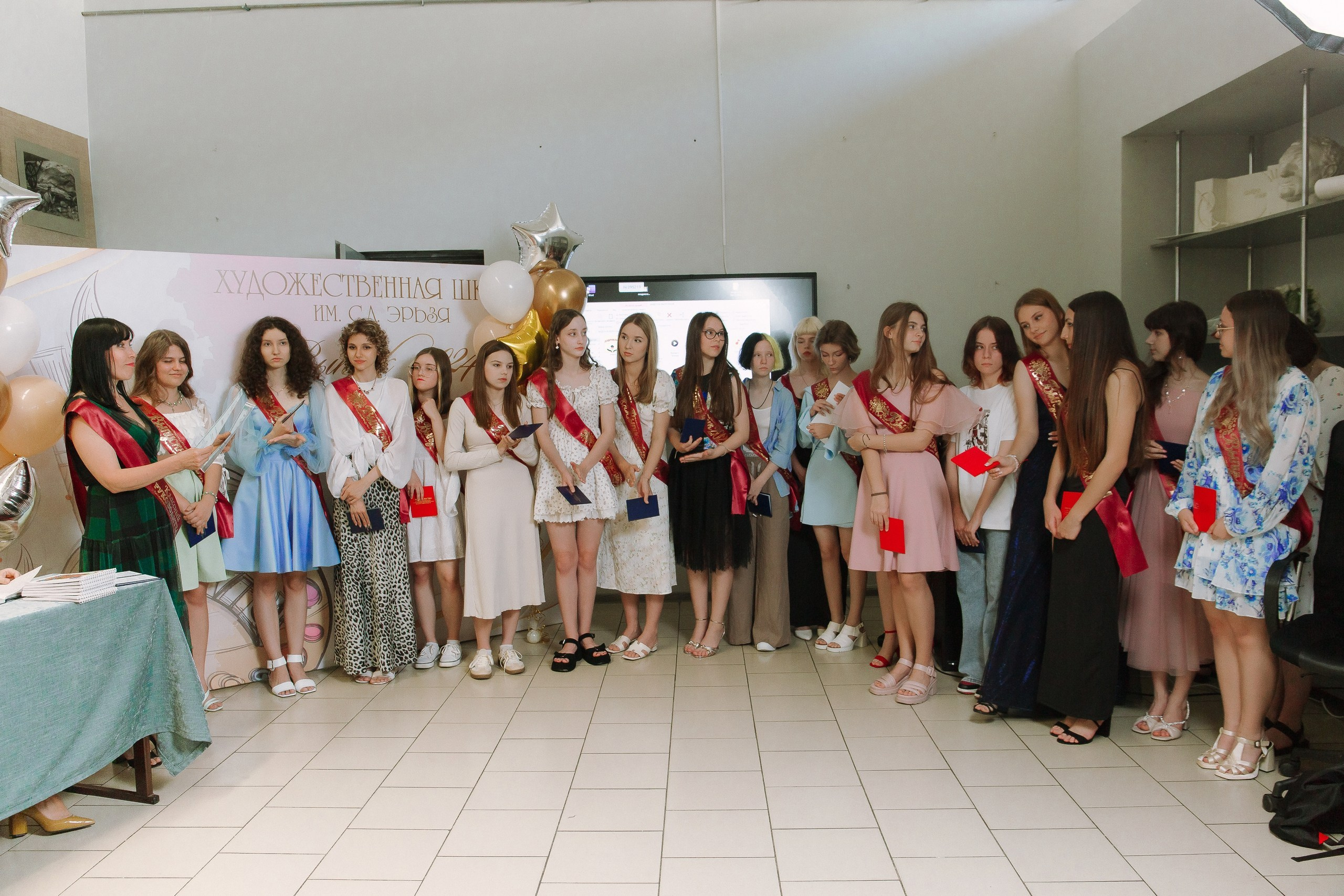 Выпускной в Художественной школе. Выпускные альбомы Натальи Бутко: Новороссийск, Анапа, Геленджик