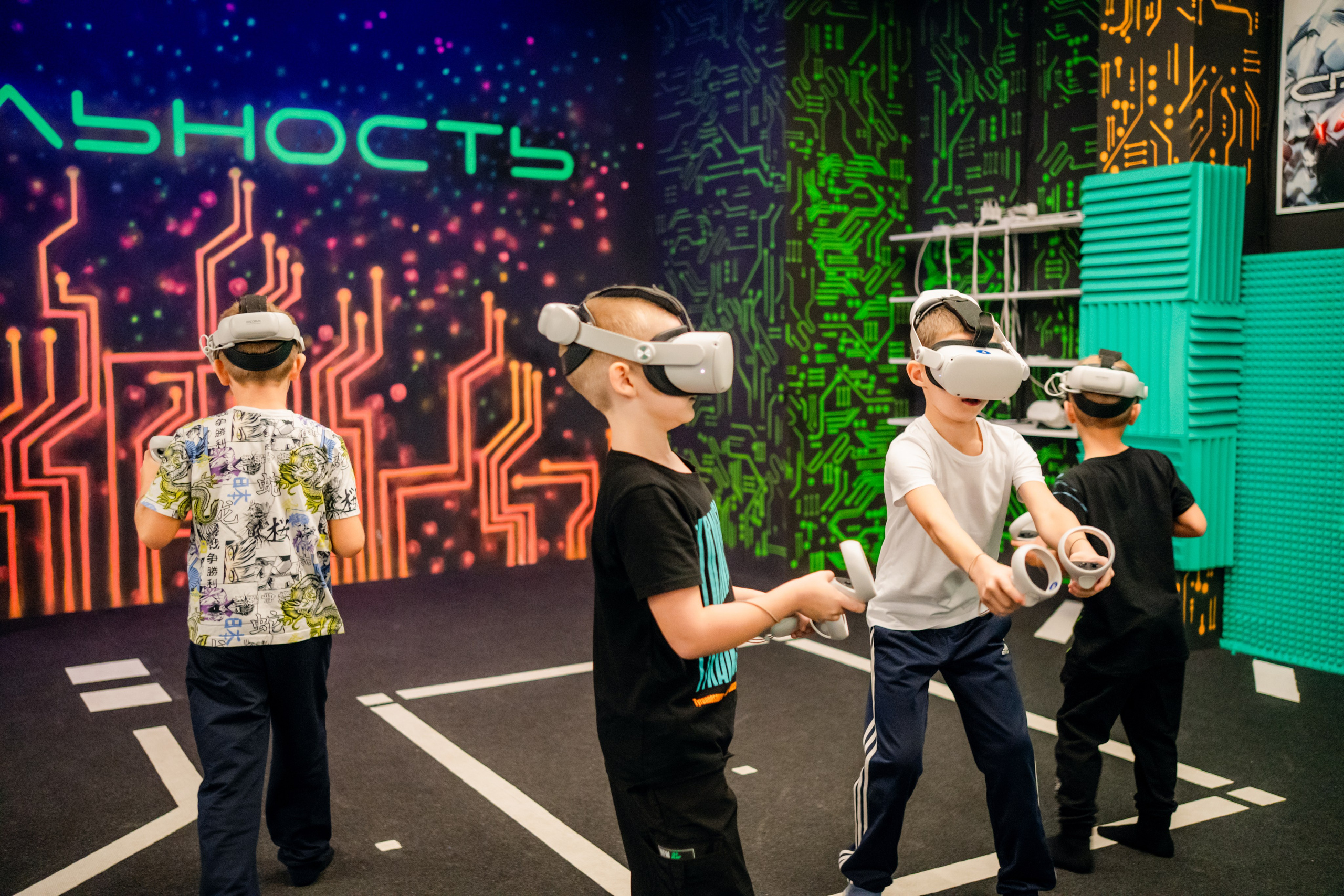 VR (September-October 2024). Felixtones