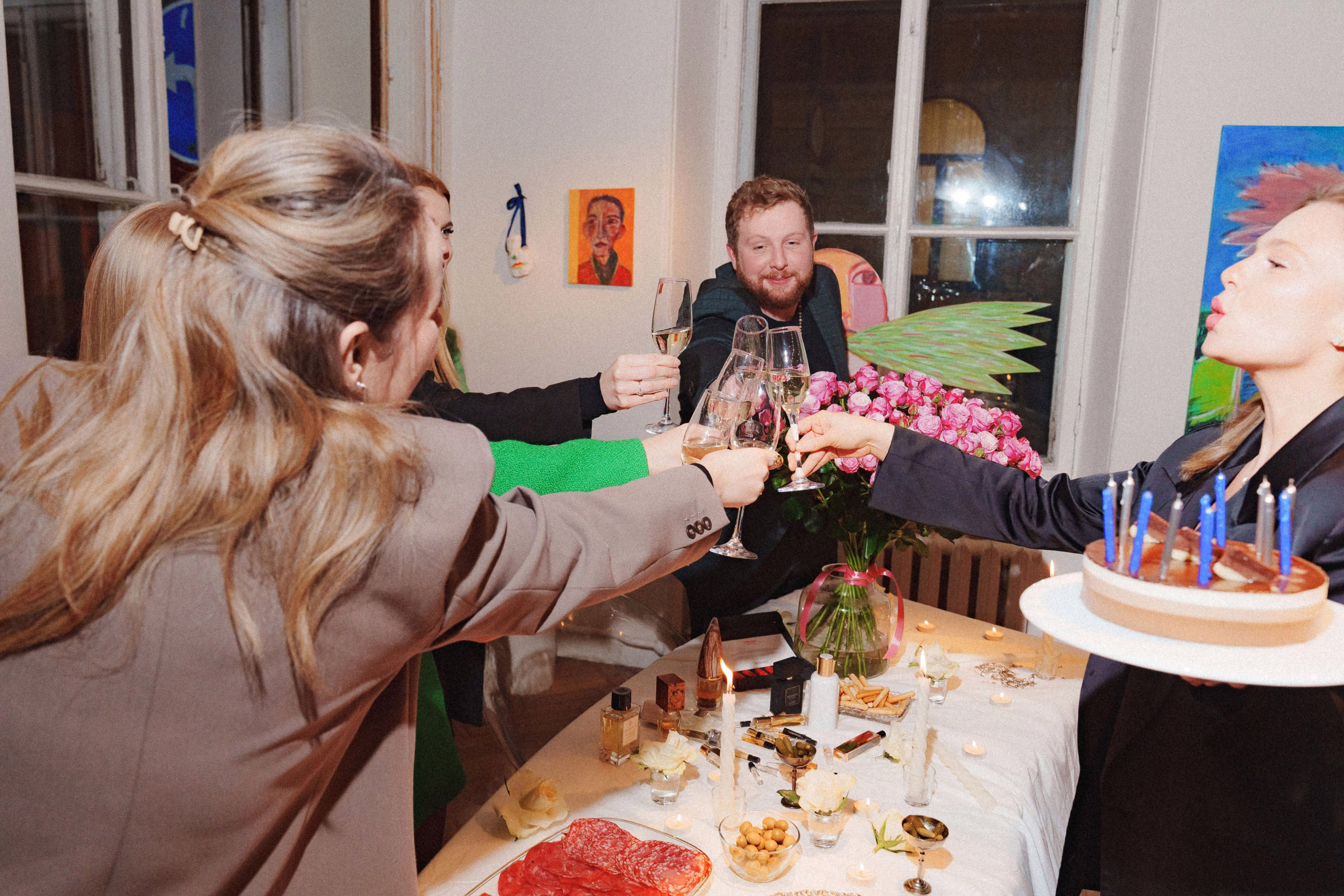 NASTYA CHELSEA Birthday in the gallery EGGZ. Андрей Цветков — репортажный, свадебный и портретный фотограф в Санкт-Петербурге