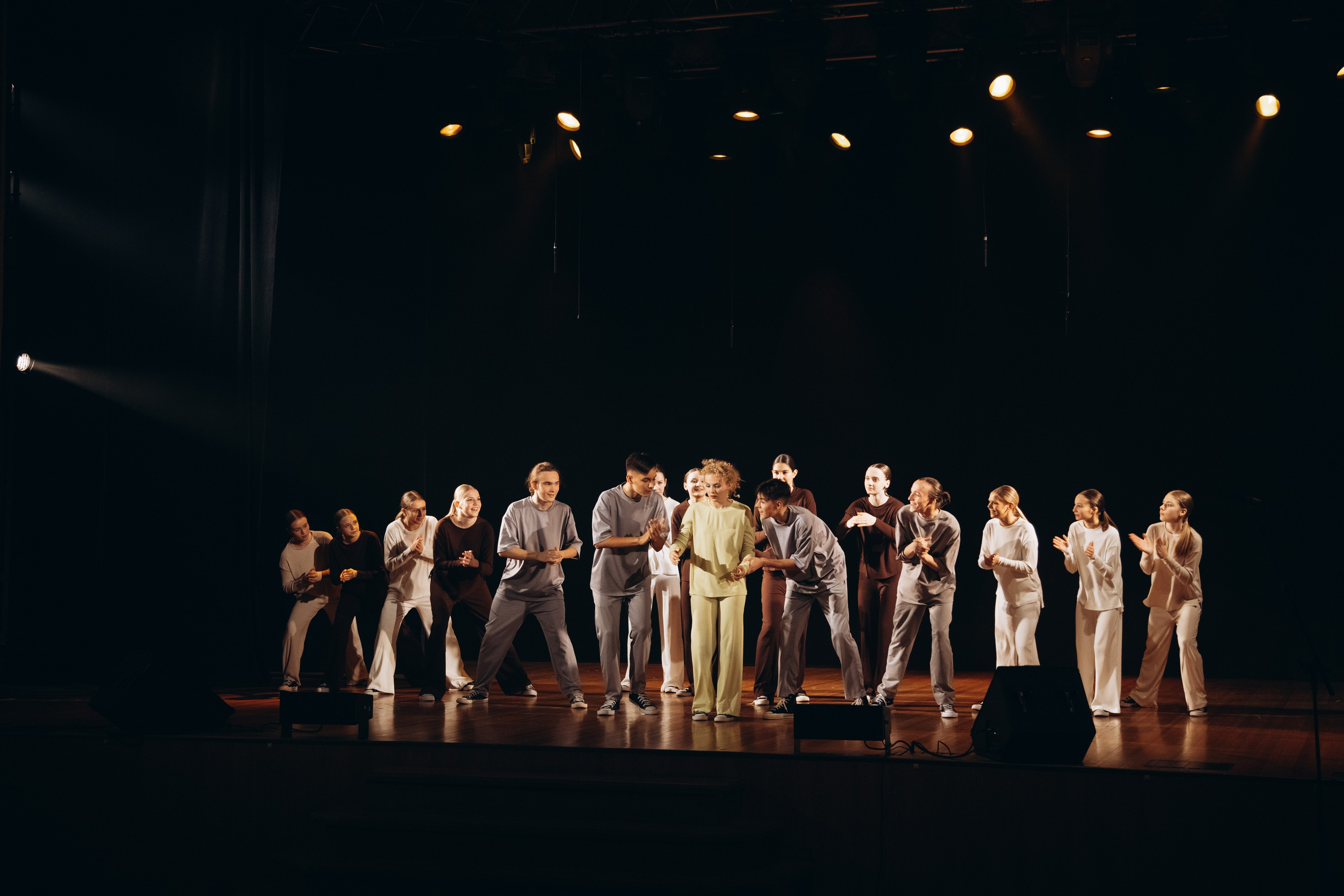 Сцена. Фотограф Людмила Оюн