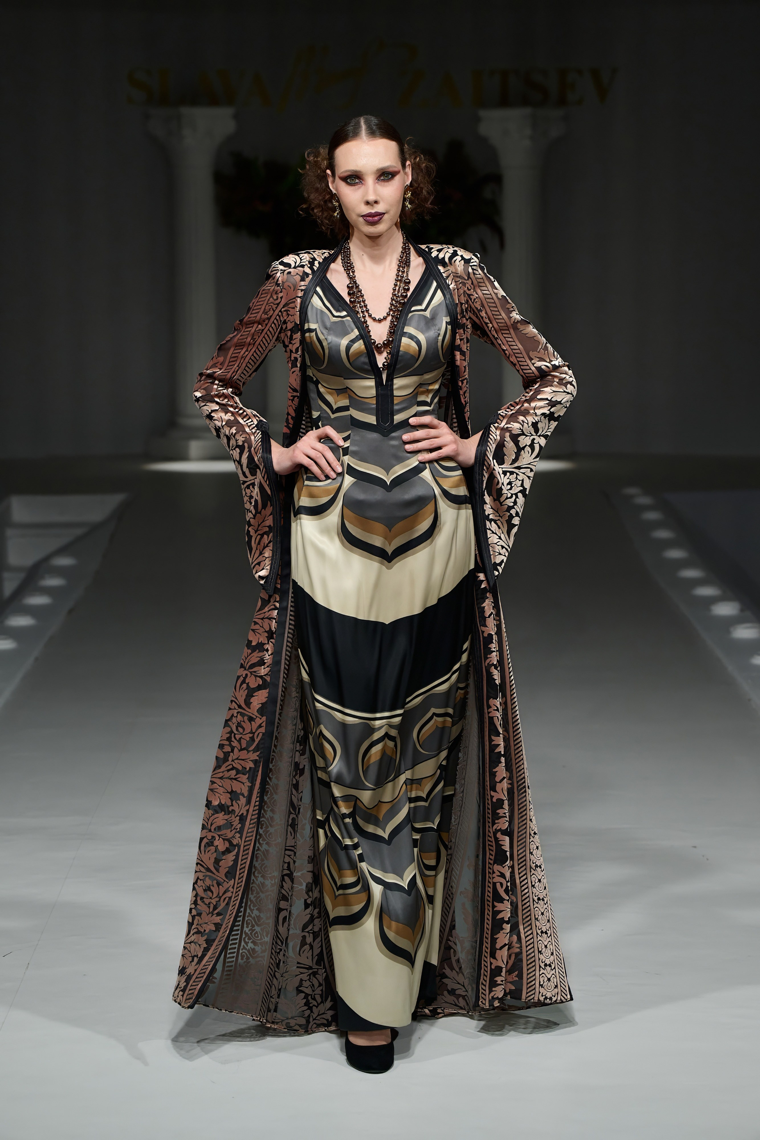 Slava&Yegor Zaitsevs. Показ-спектакль «Воспоминание». 21 июня 2025. Дима Бабушкин. Фотограф. Подиум. Репортаж. Творчество. Дорого