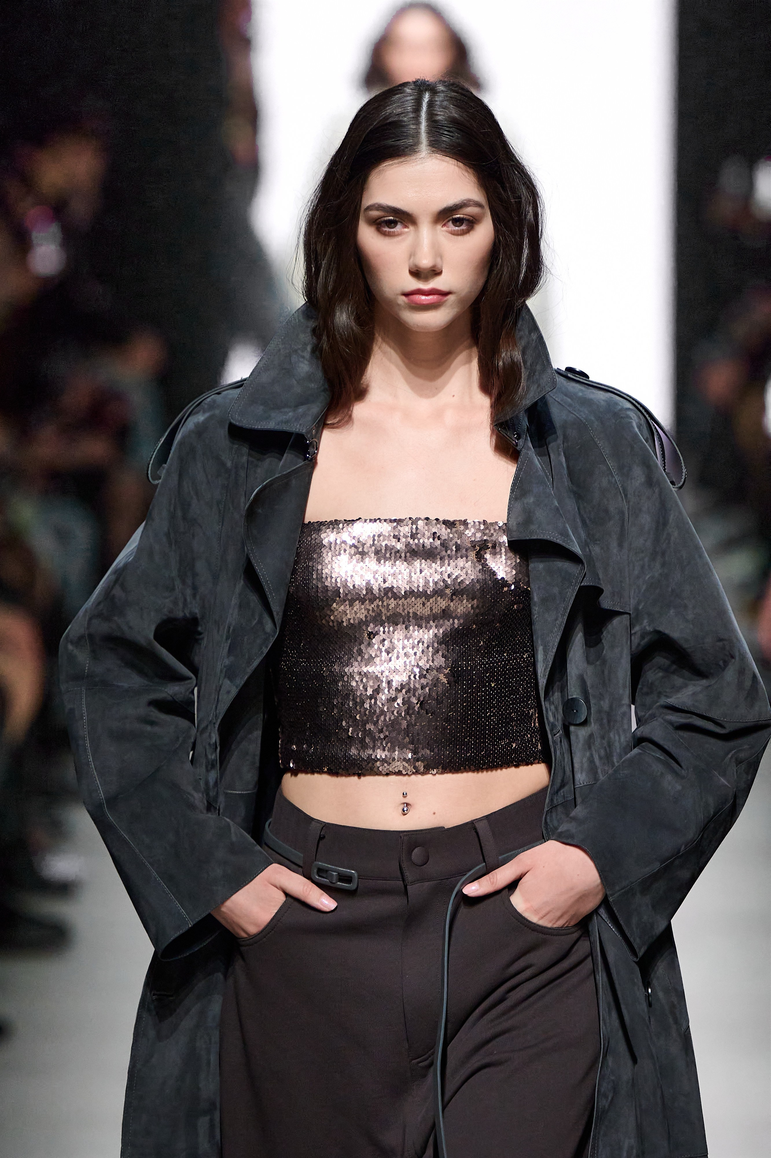 Efremov. Московская неделя моды. 2025. Дима Бабушкин. Фотограф. Подиум. Репортаж. Творчество. Дорого