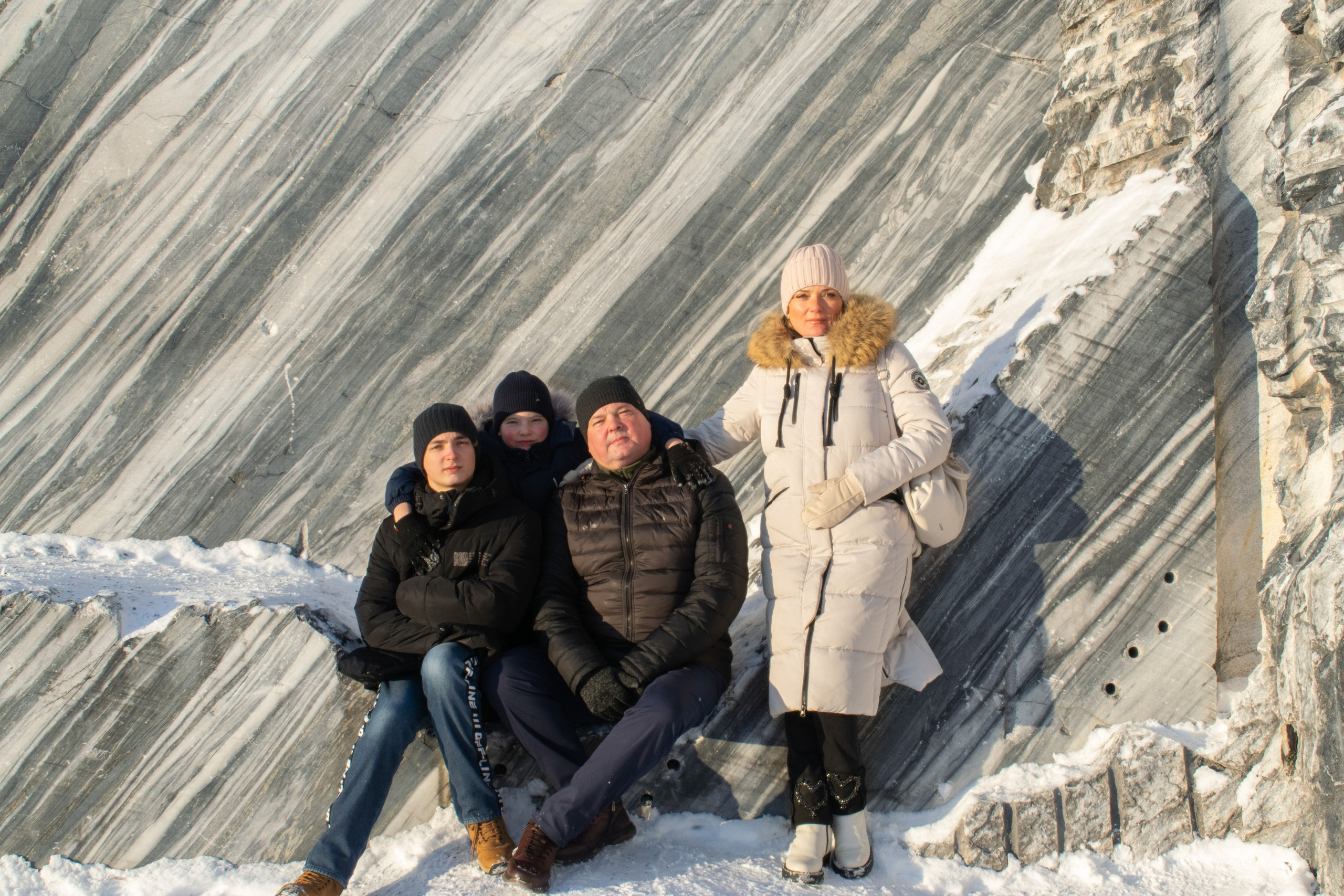 Семейная фотосессия в парке Рускеала, Карелия. Итальянский карьер.
