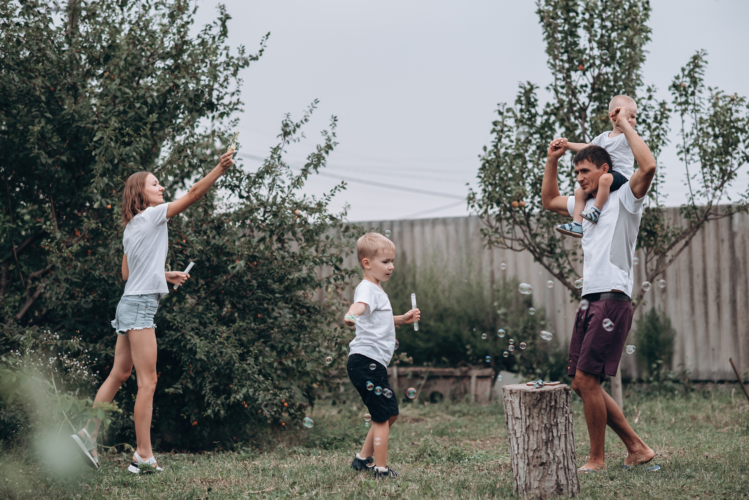 Пикник на заднем дворе. Свадебный и семейный фотограф Екатерина Коробова г. Моздок