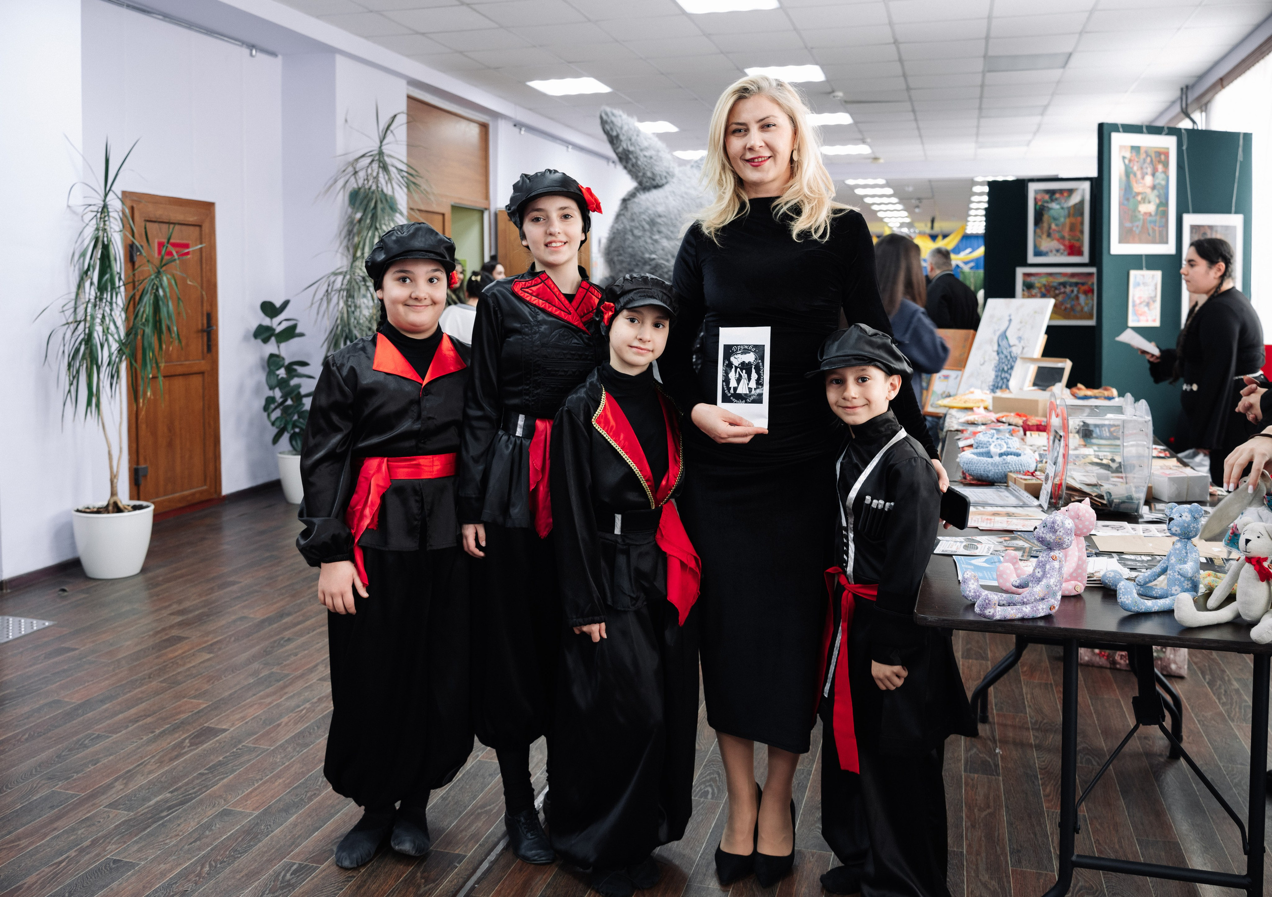 Благотворительный концерт в помощь Артему Сардаряну. Фотограф Артем Севостьянов. Профессиональная фотосъемка в Ногинске, Москве, Московской области и за границей