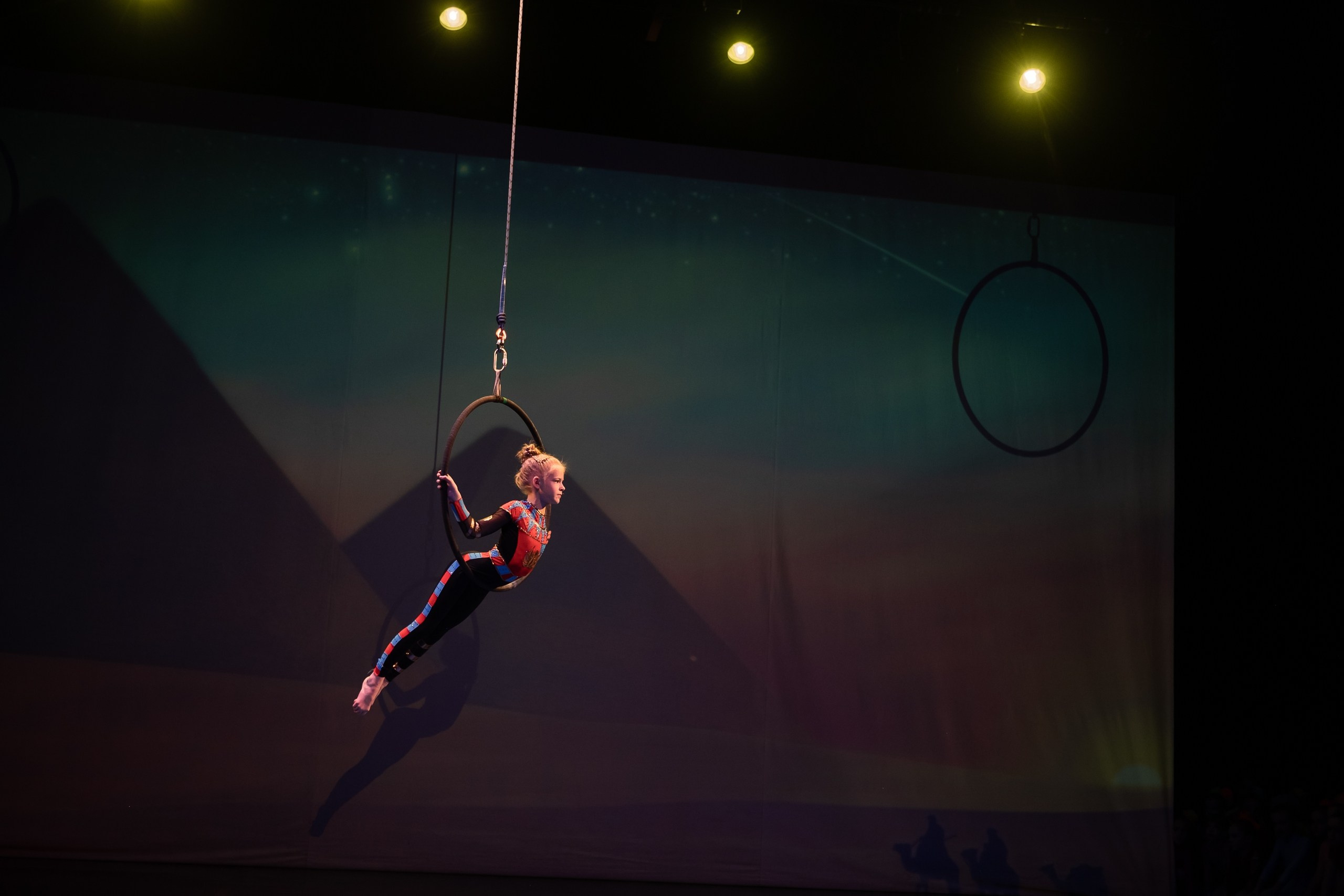 Отчетное выступление студии воздушной гимнастики Sport Evolution. Свадебный и семейный фотограф София Невская