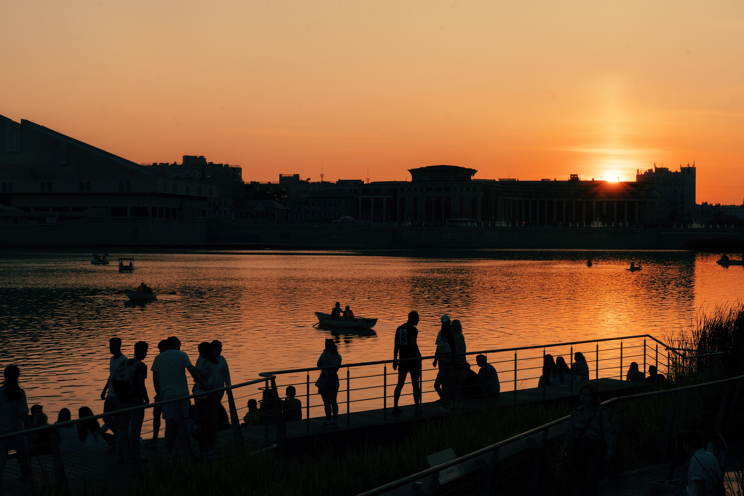 Вечер электронной музыки на Озере Кабан / 2023. Саша Копылов, фотограф в Казани