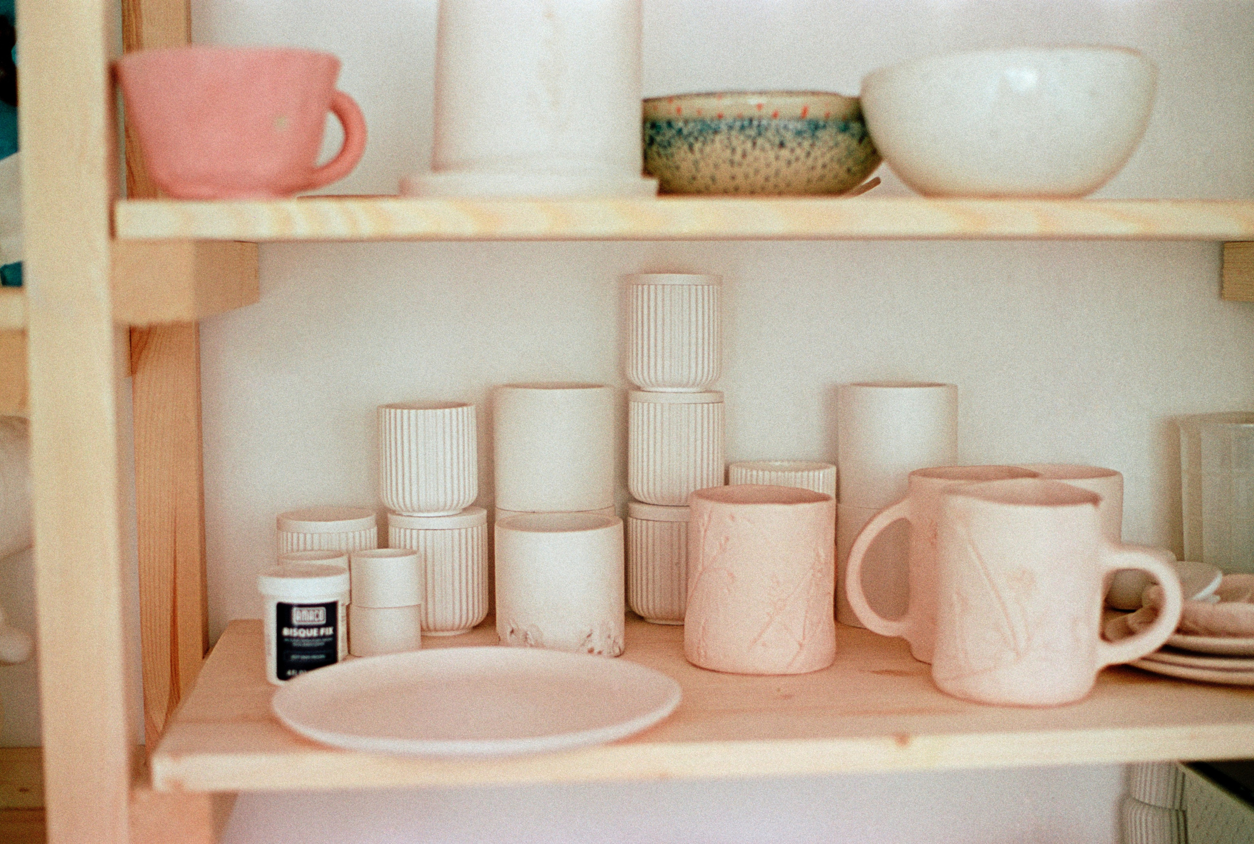 D.N. Стилист и плёночный фотограф Анастасия Шлокова в Санкт-Петербурге и Москве