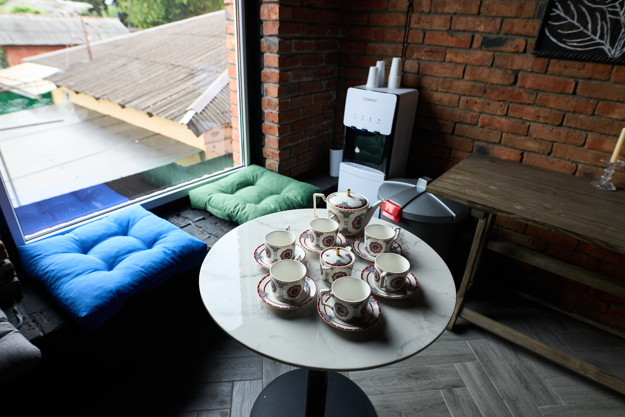 Интерьерная съемка здания продюсерского центра «Бикбау». Фотограф Олег Сотник