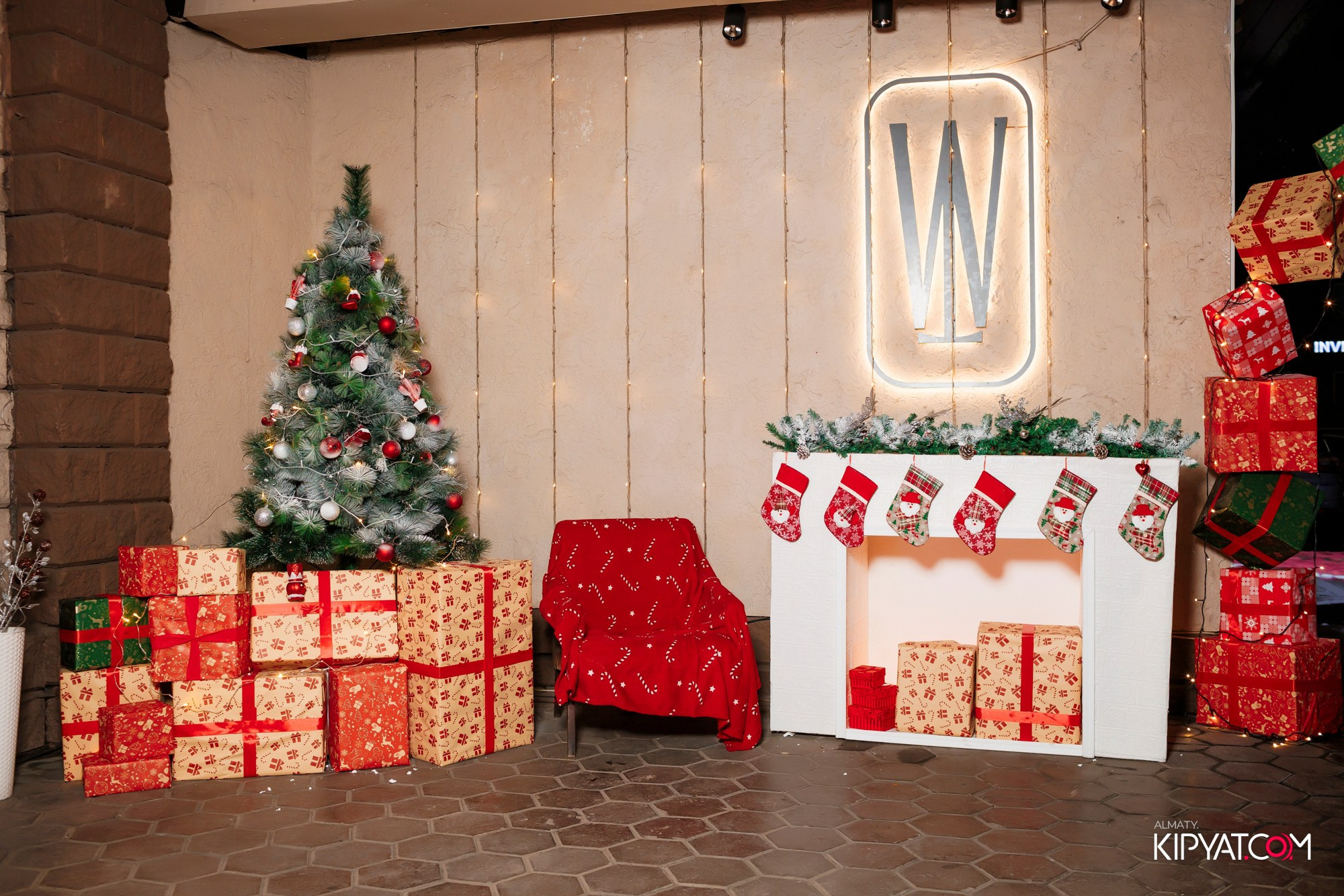 BIRTHDAY KARAOKE THE WALL STREET. КИПЯТКОМ АЛМАТЫ! Фотосъемка мероприятий в Алматы