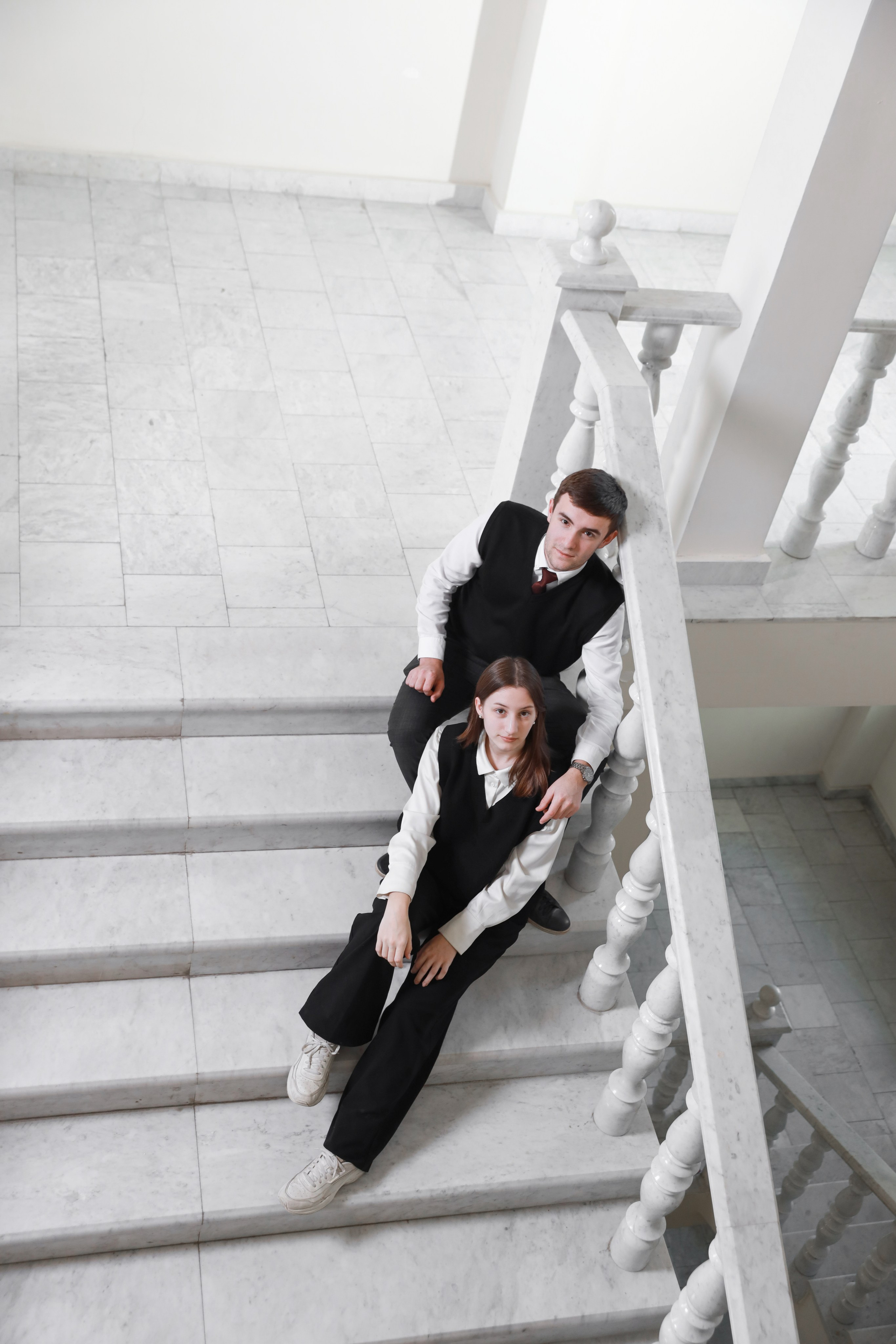 Заказать выпускной школьный альбом Тюмень. Выпускные альбомы в Тюмени для школ, садов, вузов спортивных секций