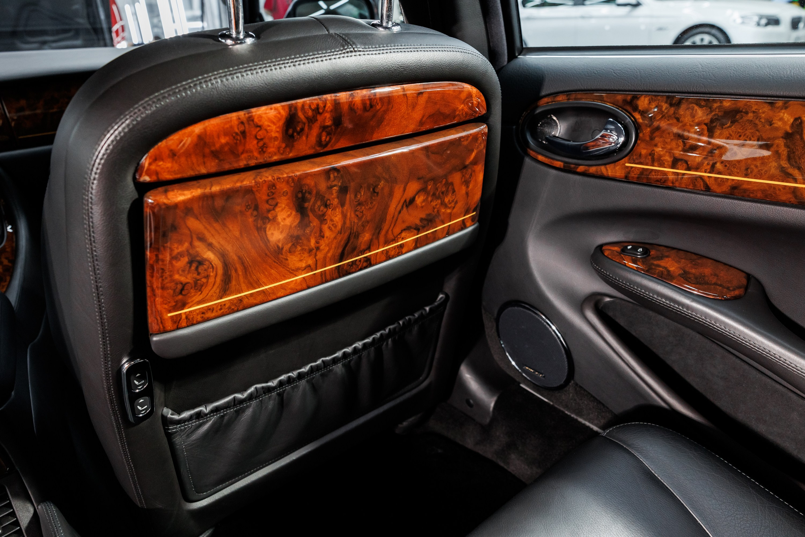 Автомобильная фотосъёмка Daimler Xj8. Фотограф Сергей Лукьянов @xapeton_photo Москва