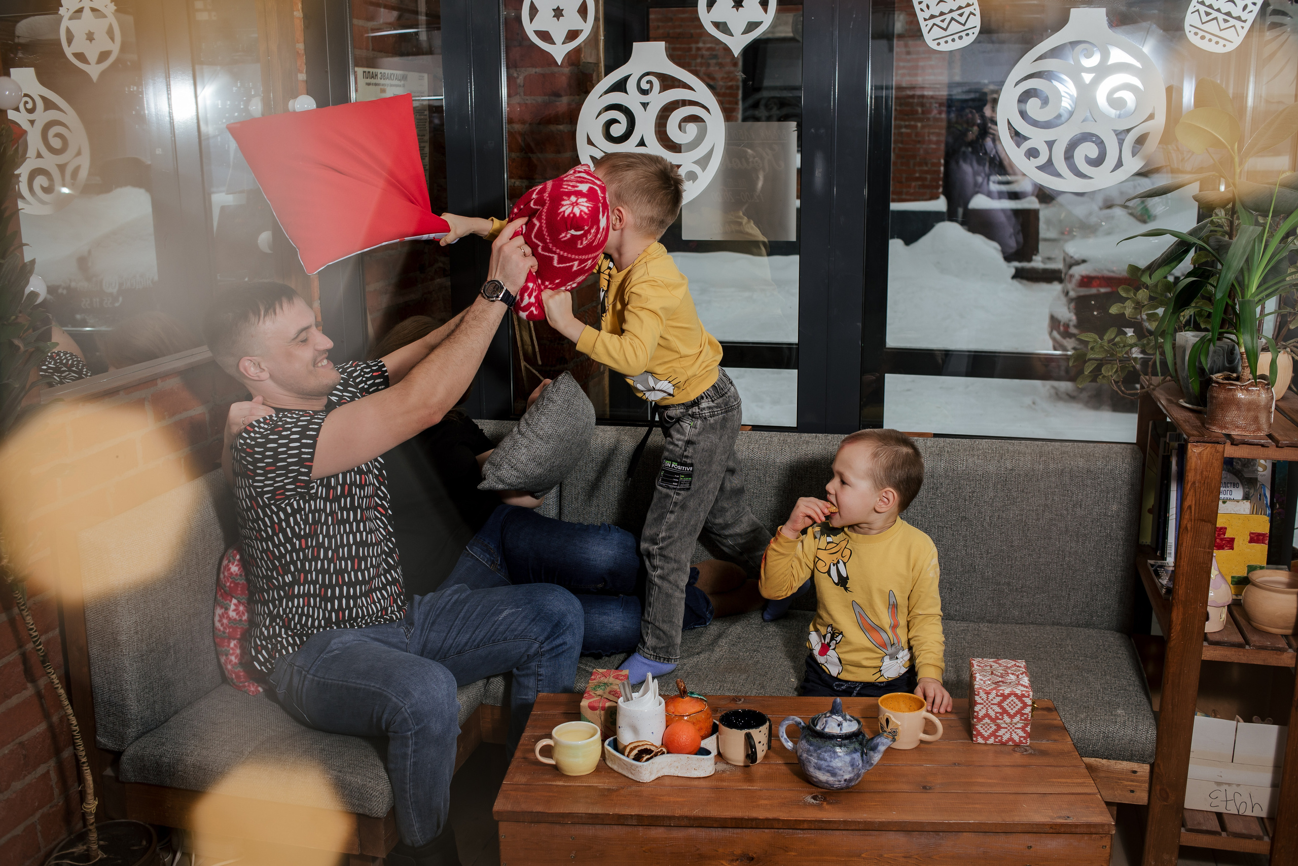 Семейная фотосессия в гончарной мастерской. Фотограф Екатерина Шереметова Ижевск Сарапул Воткинск