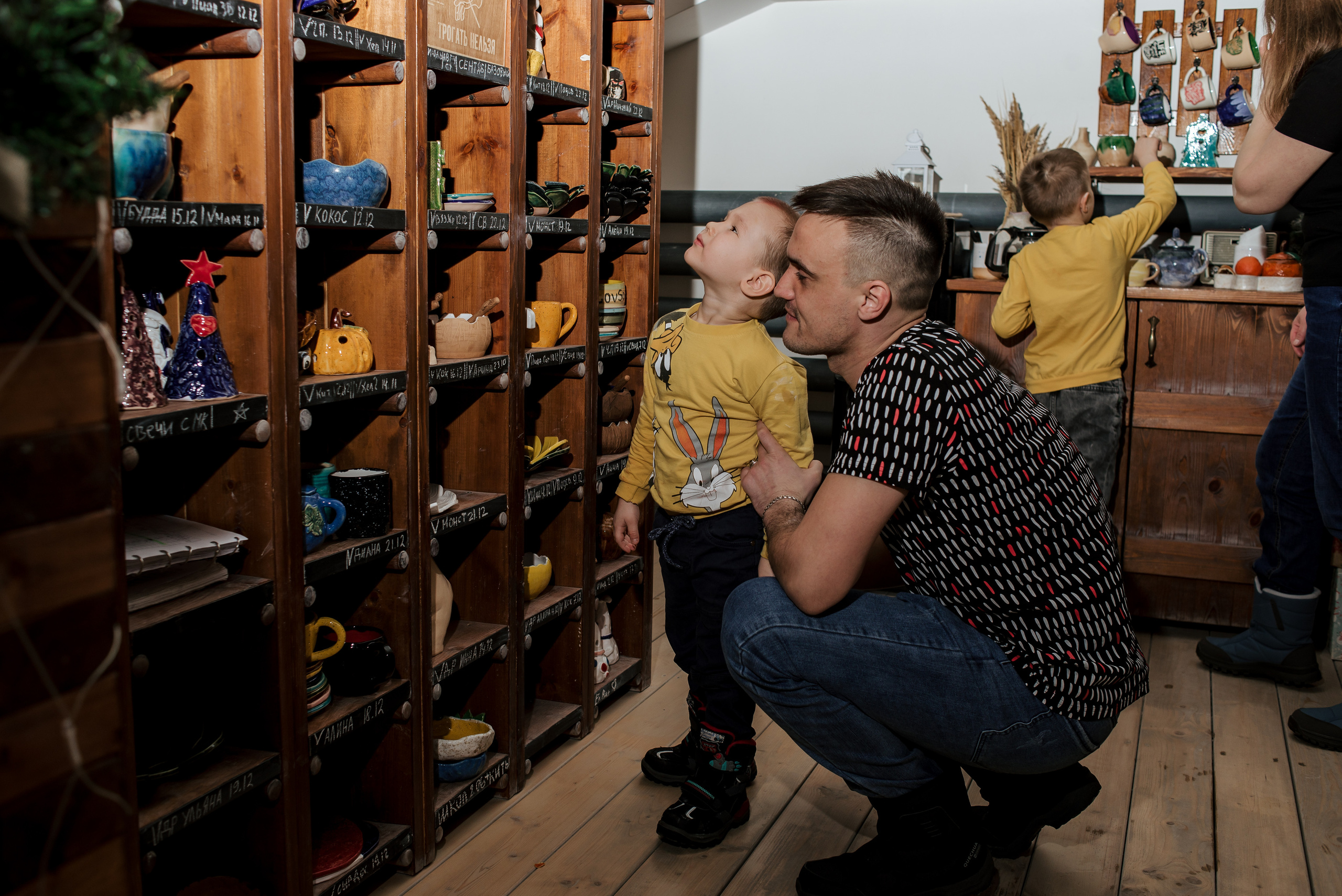 Семейная фотосессия в гончарной мастерской. Фотограф Екатерина Шереметова Ижевск Сарапул Воткинск