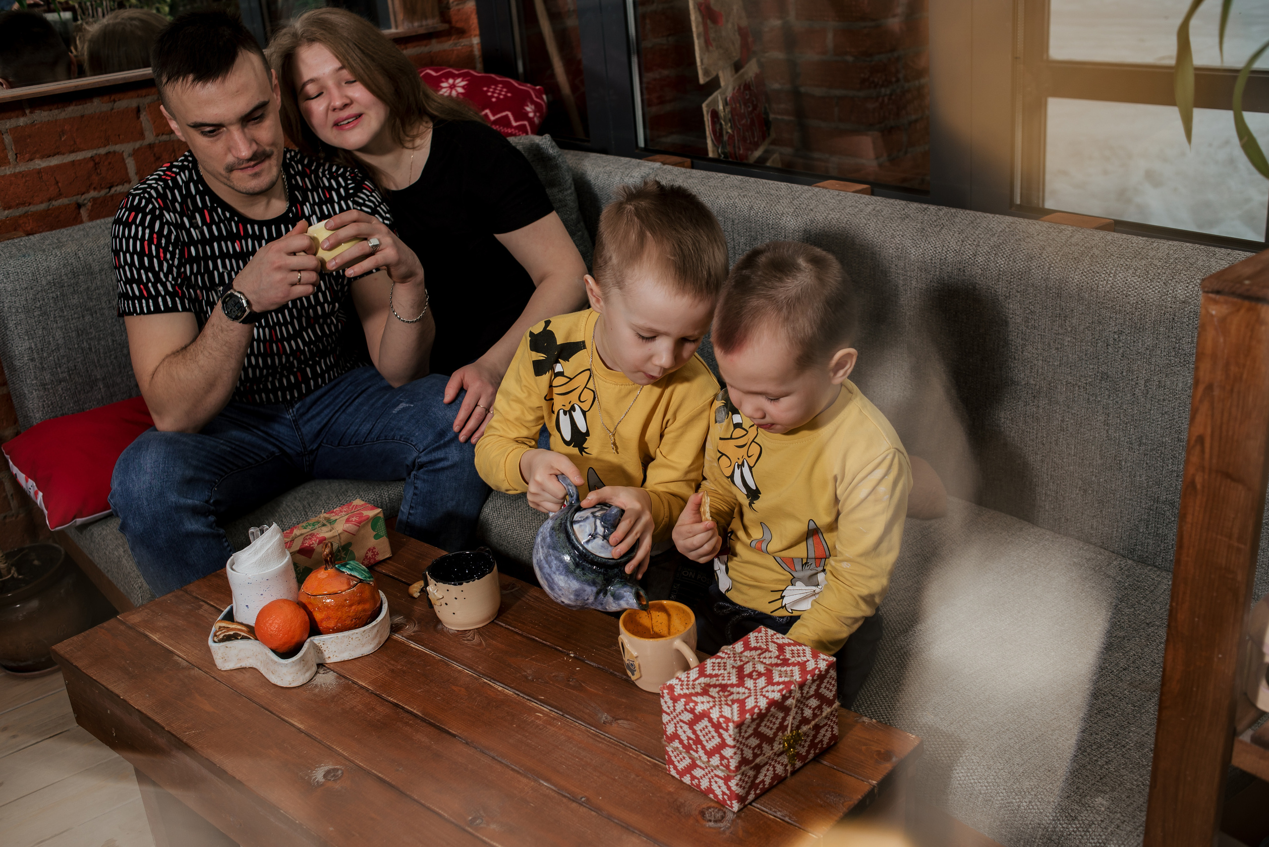Семейная фотосессия в гончарной мастерской. Фотограф Екатерина Шереметова Ижевск Сарапул Воткинск