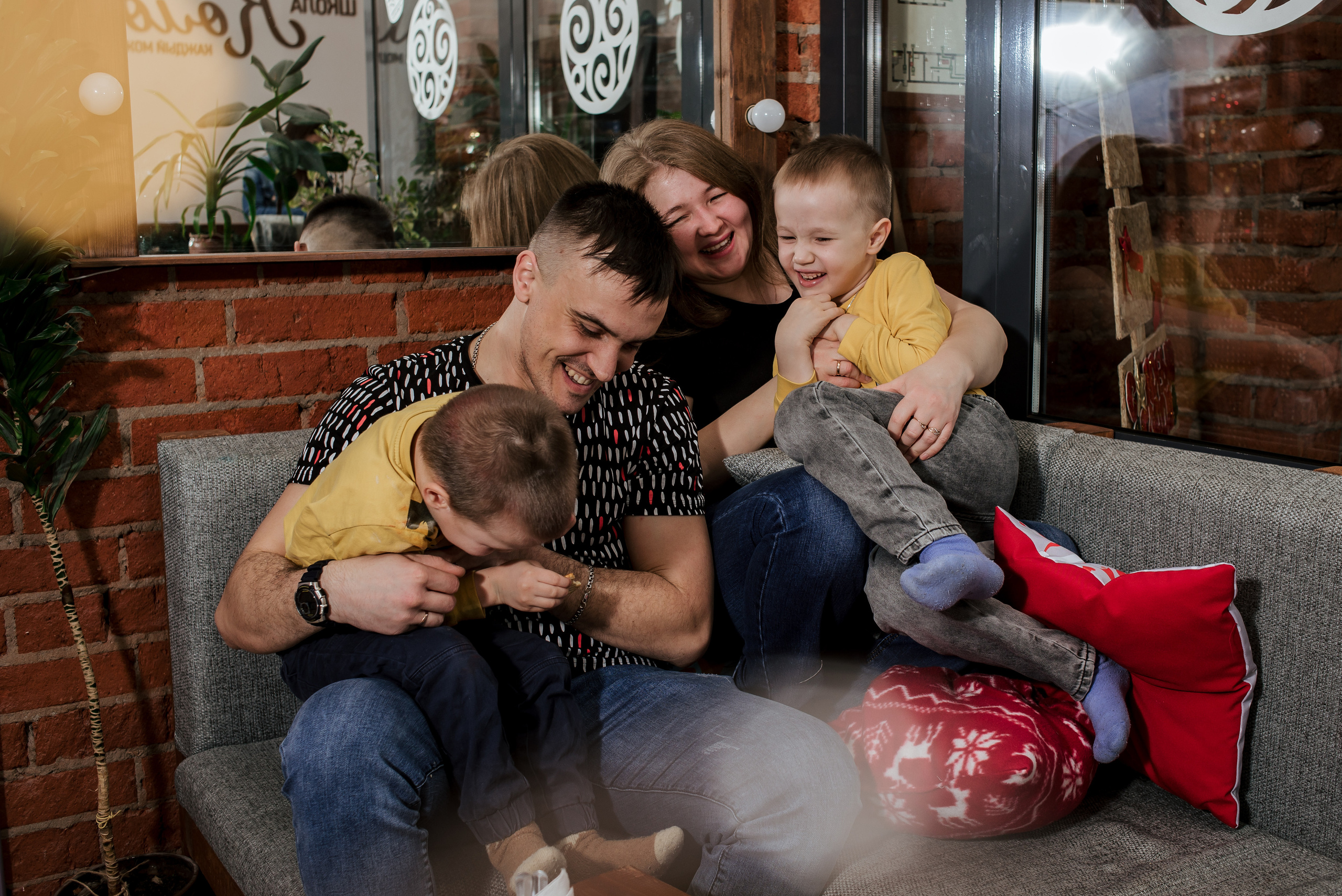 Семейная фотосессия в гончарной мастерской. Фотограф Екатерина Шереметова Ижевск Сарапул Воткинск