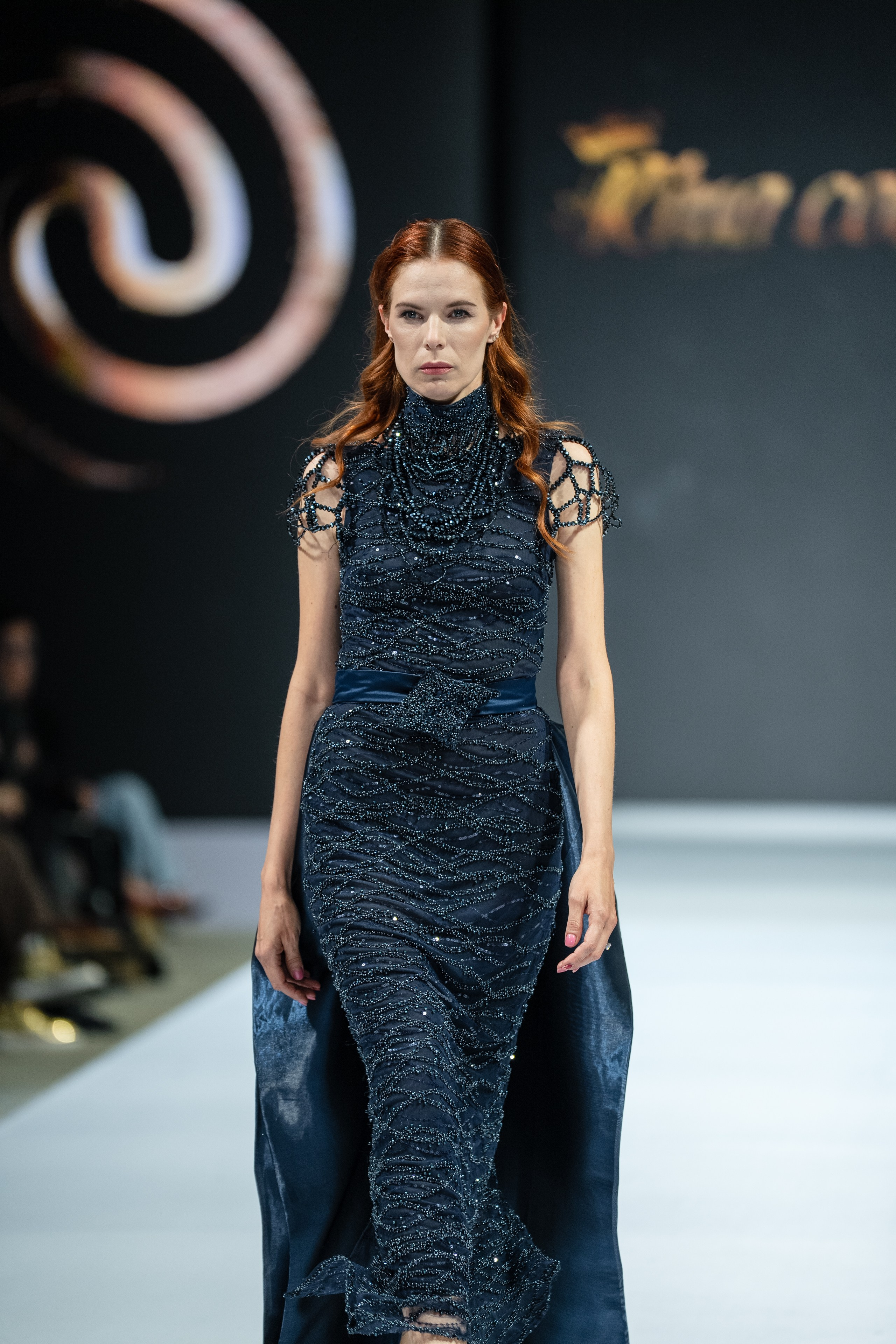 EURASIAN FASHION WEEK Rina Collection. Сайт Алматинского НЮ АРТ, будуар и фэшн фотографа Дениса Карпенко