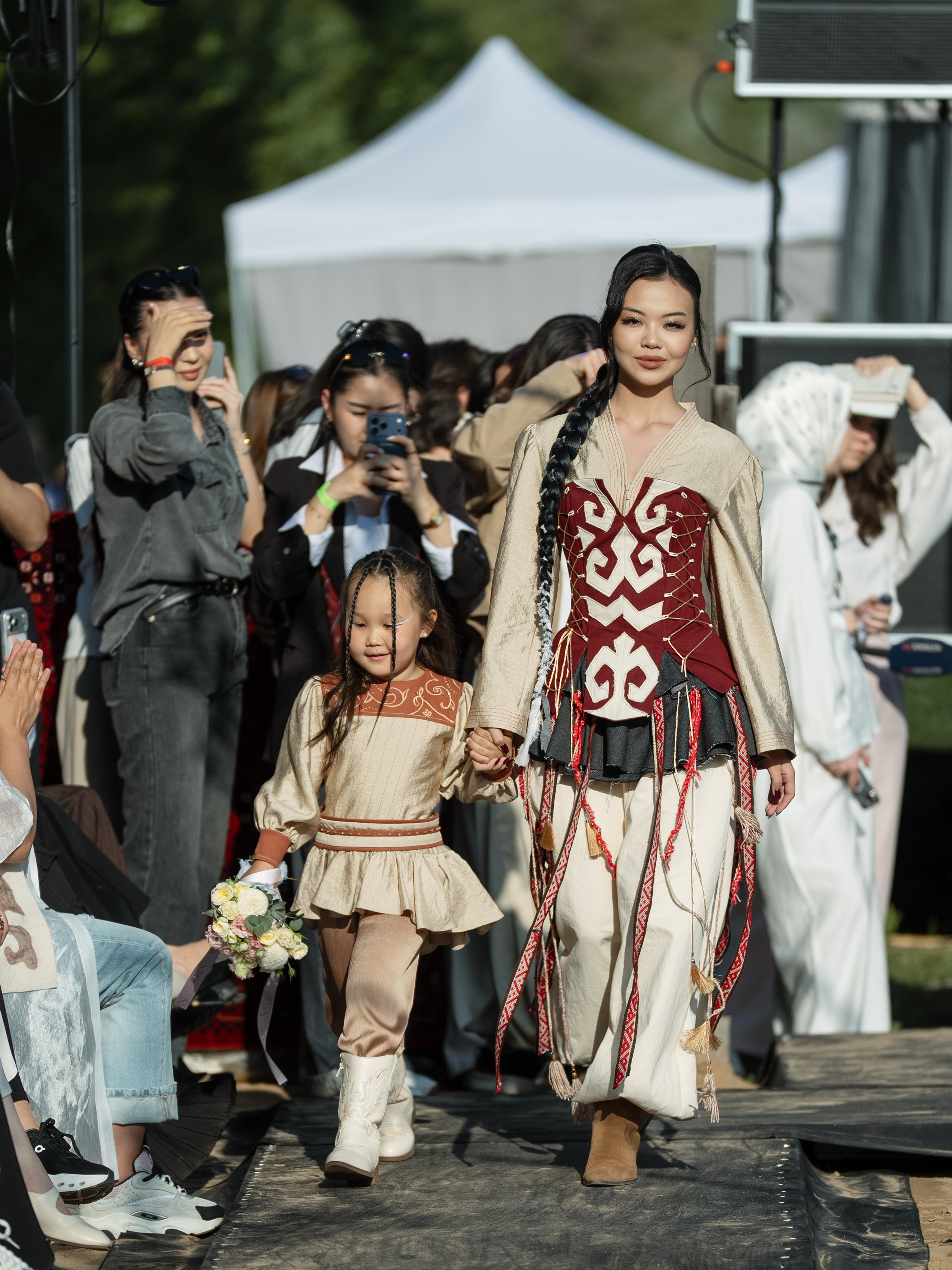 Brand Darideiya. Сайт Алматинского НЮ АРТ, будуар и фэшн фотографа Дениса Карпенко