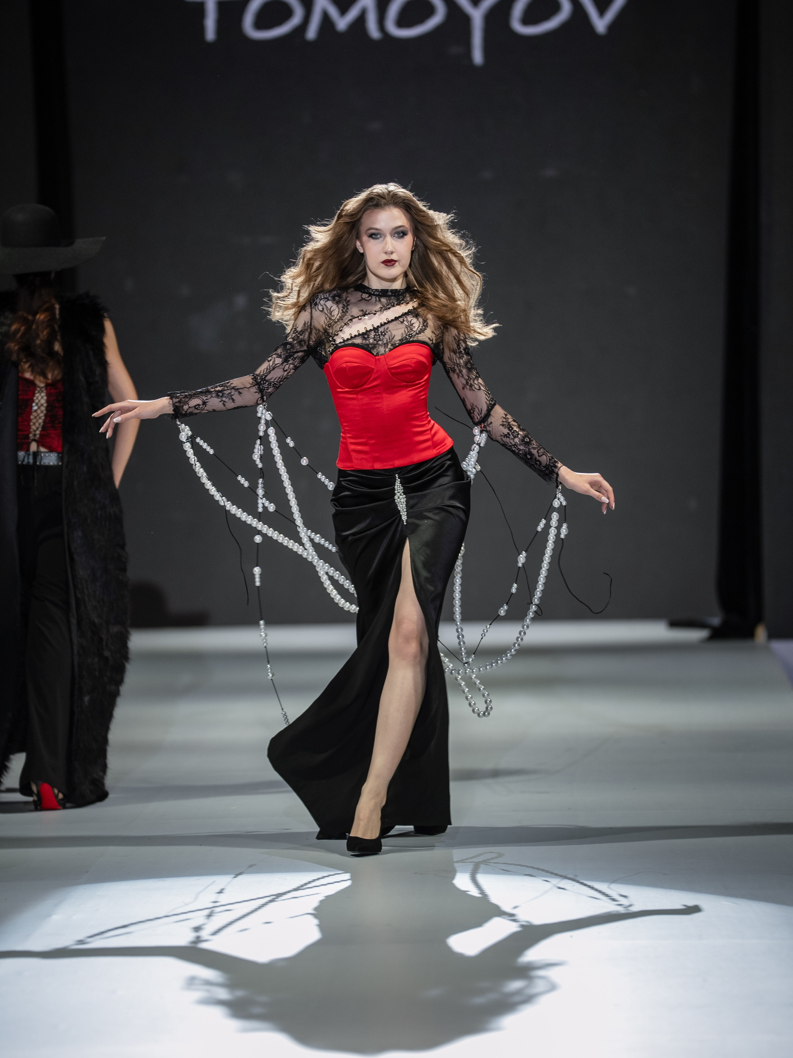 Eurasia Fashion Week Tomoyov. Сайт Алматинского НЮ АРТ, будуар и фэшн фотографа Дениса Карпенко