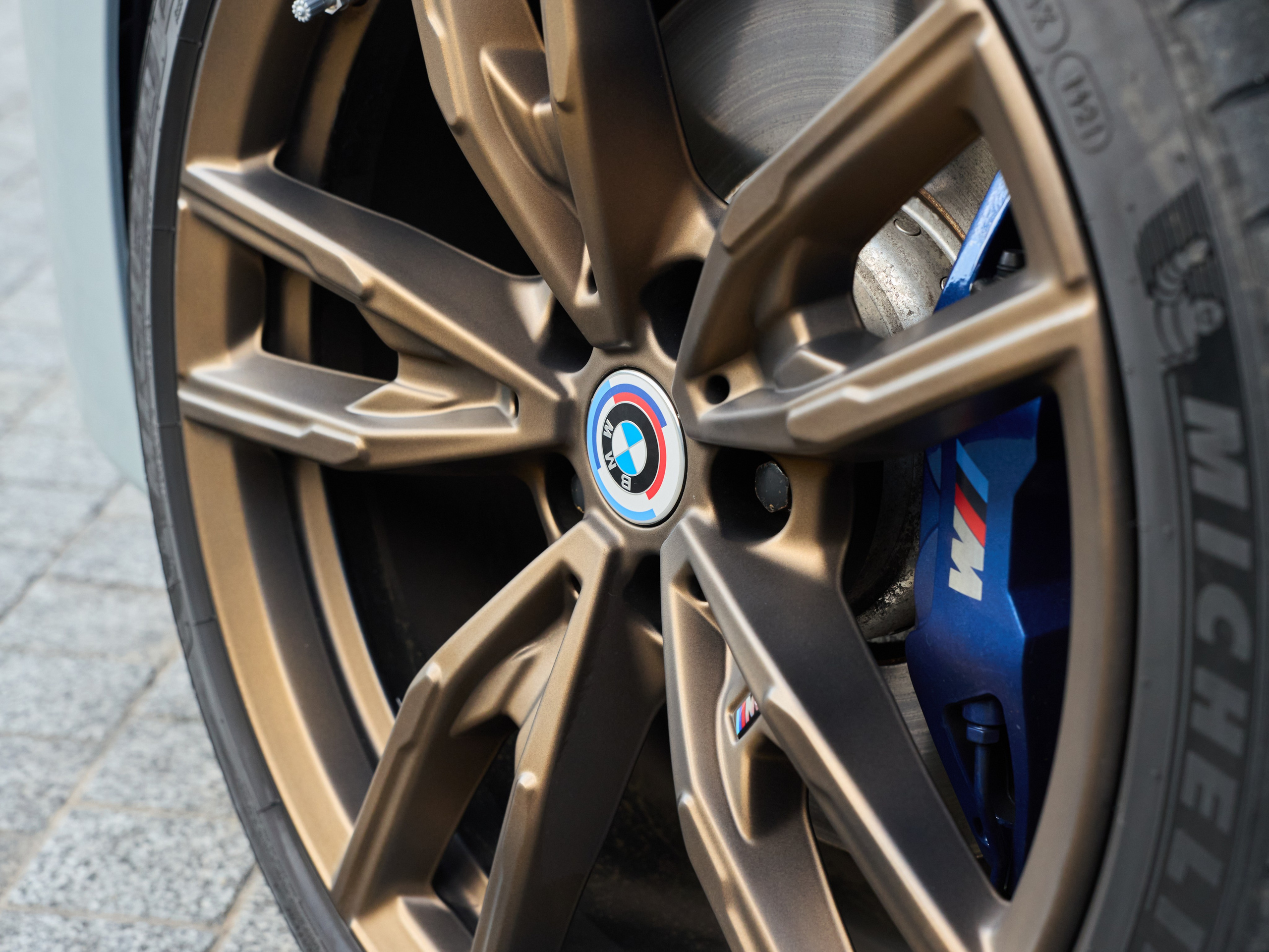 BMW m240i. Креативное агентство полного цикла в Москве — фото, видео и AI-контент для брендов | IDeAI studio