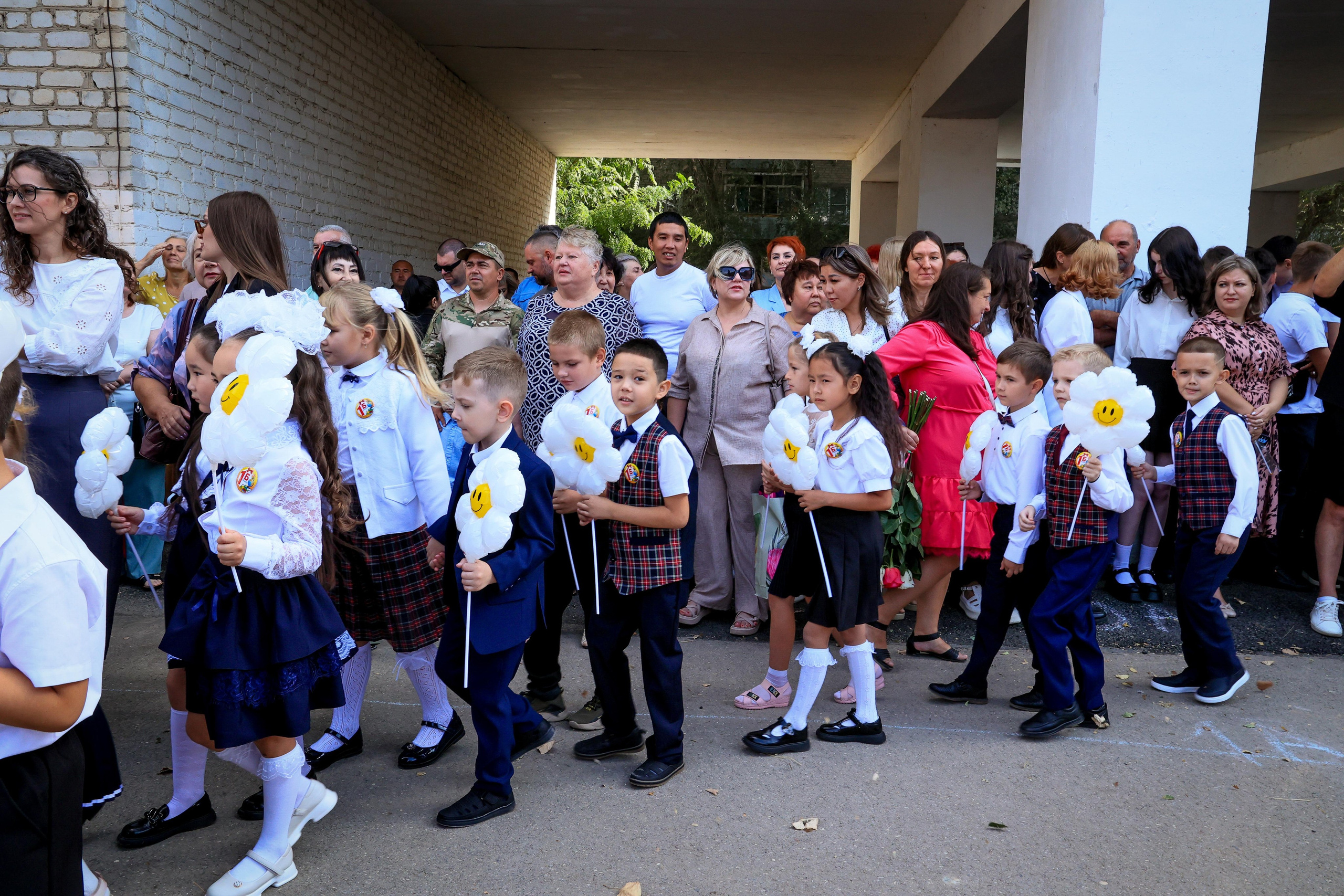 ШКОЛА 1 СЕНТЯБРЯ. Свадебный фотограф — видеограф в г. Астрахань Екатерина Юмашева