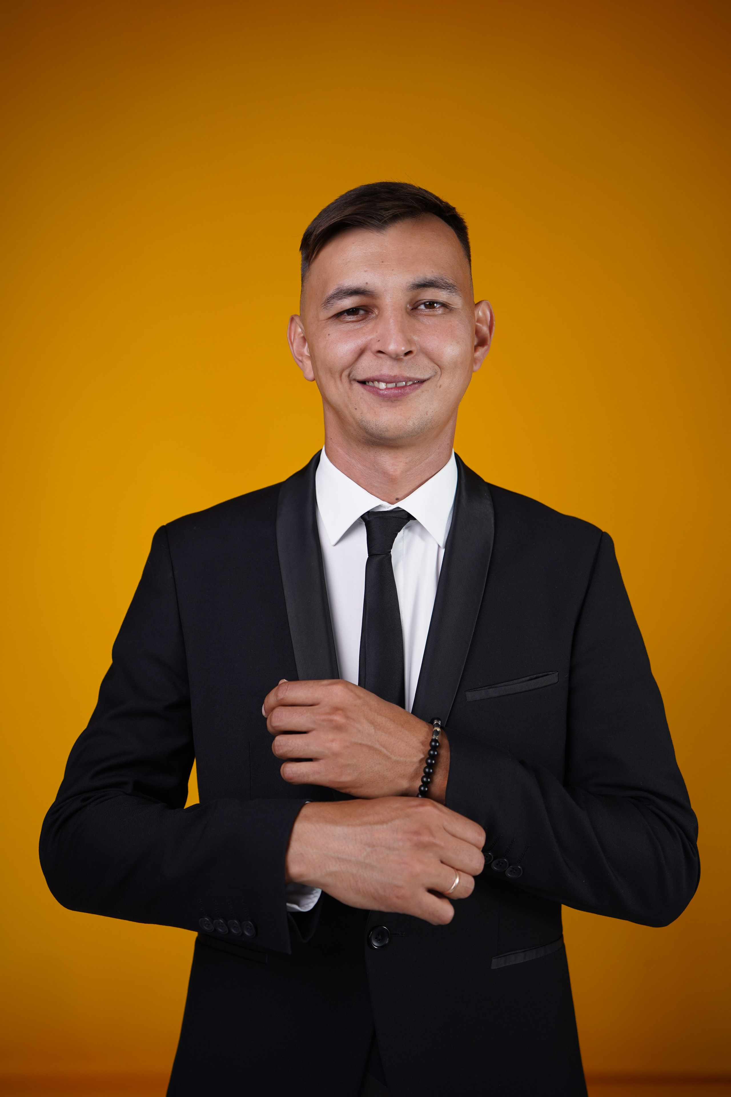 Ведущий раз. Свадебный и репортажный фотограф в Уфе и по России