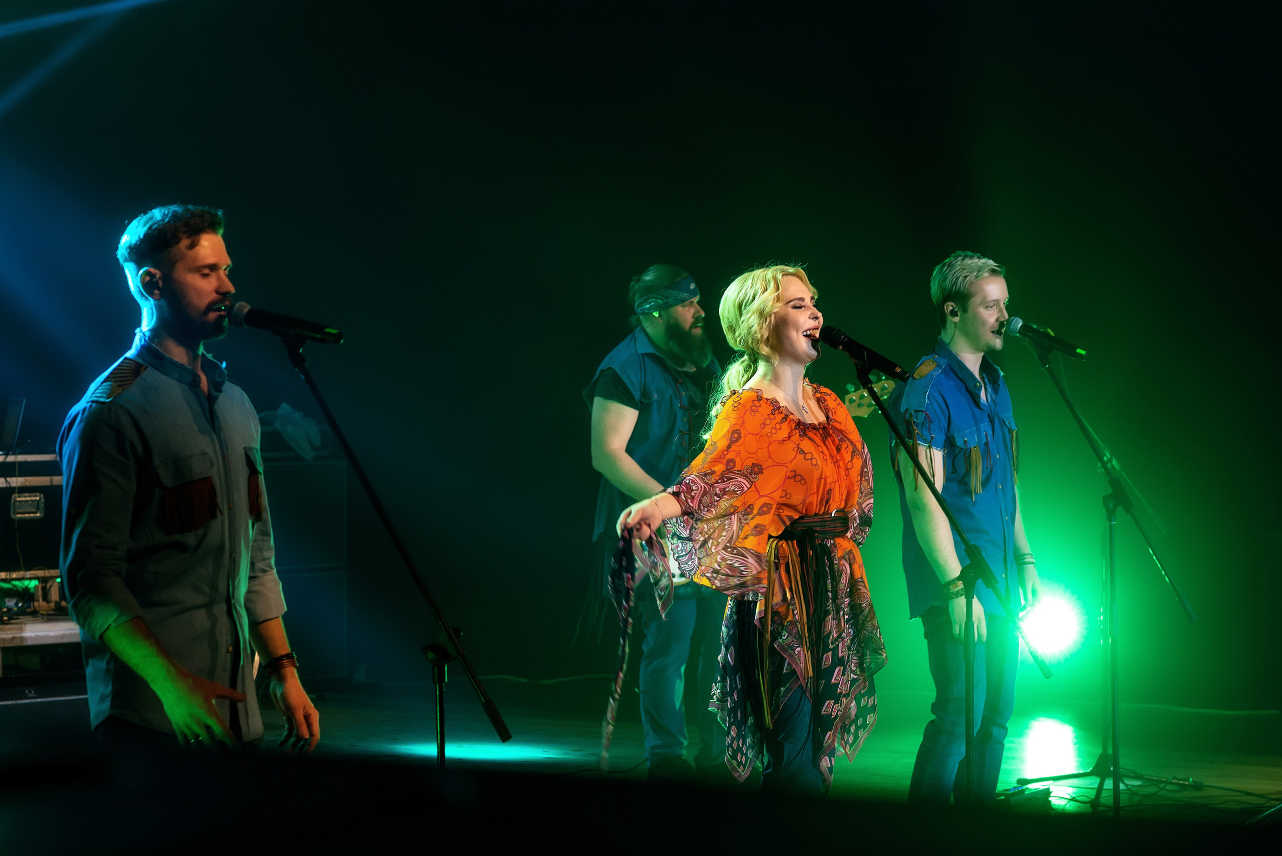 Концерт Пелагеи. Школьный, фэшн фотограф в Тюмени и в России Ирина Королева