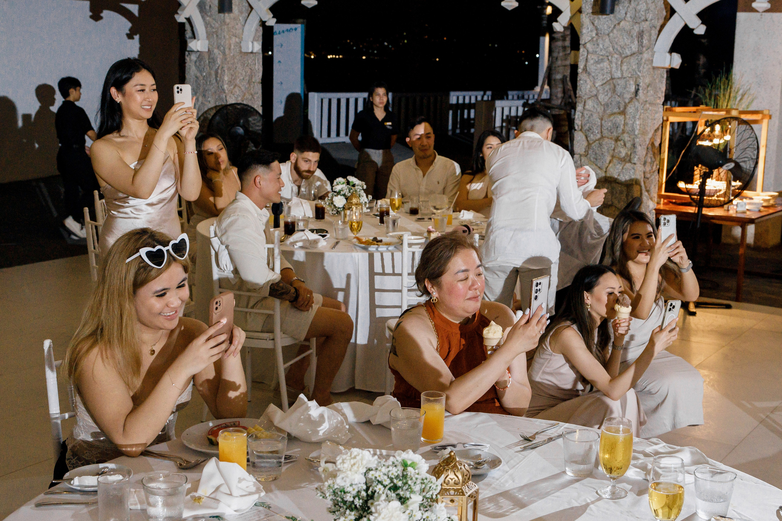 Wedding in Phuket at the Thavorn Hotel. Photographer in Phuket. Photographer Thailand