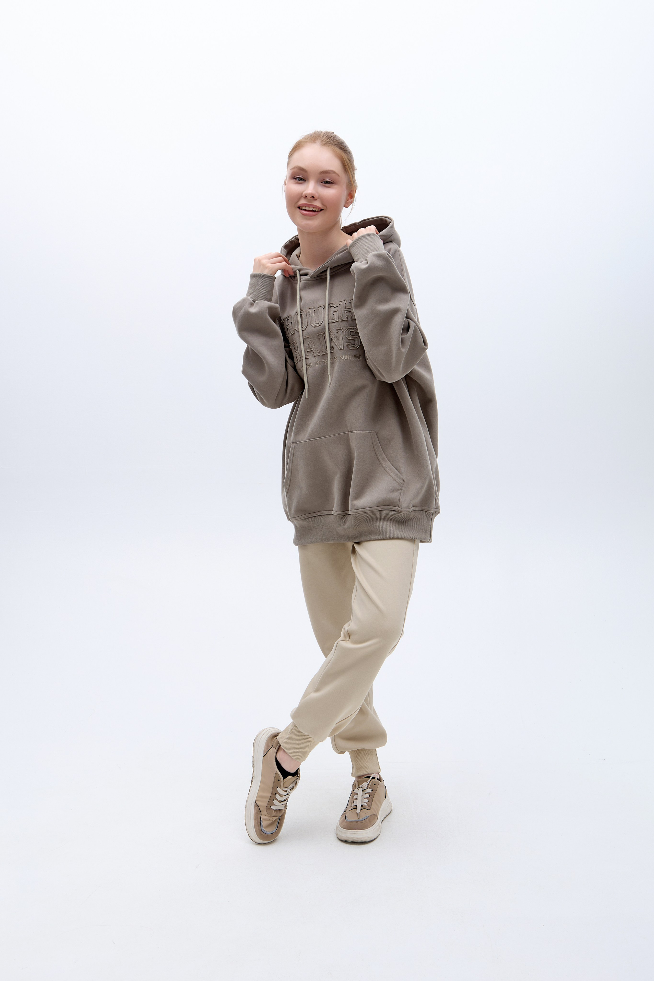 Съемка каталога в Краснодаре. Фотограф Руслан Потапов в Краснодаре